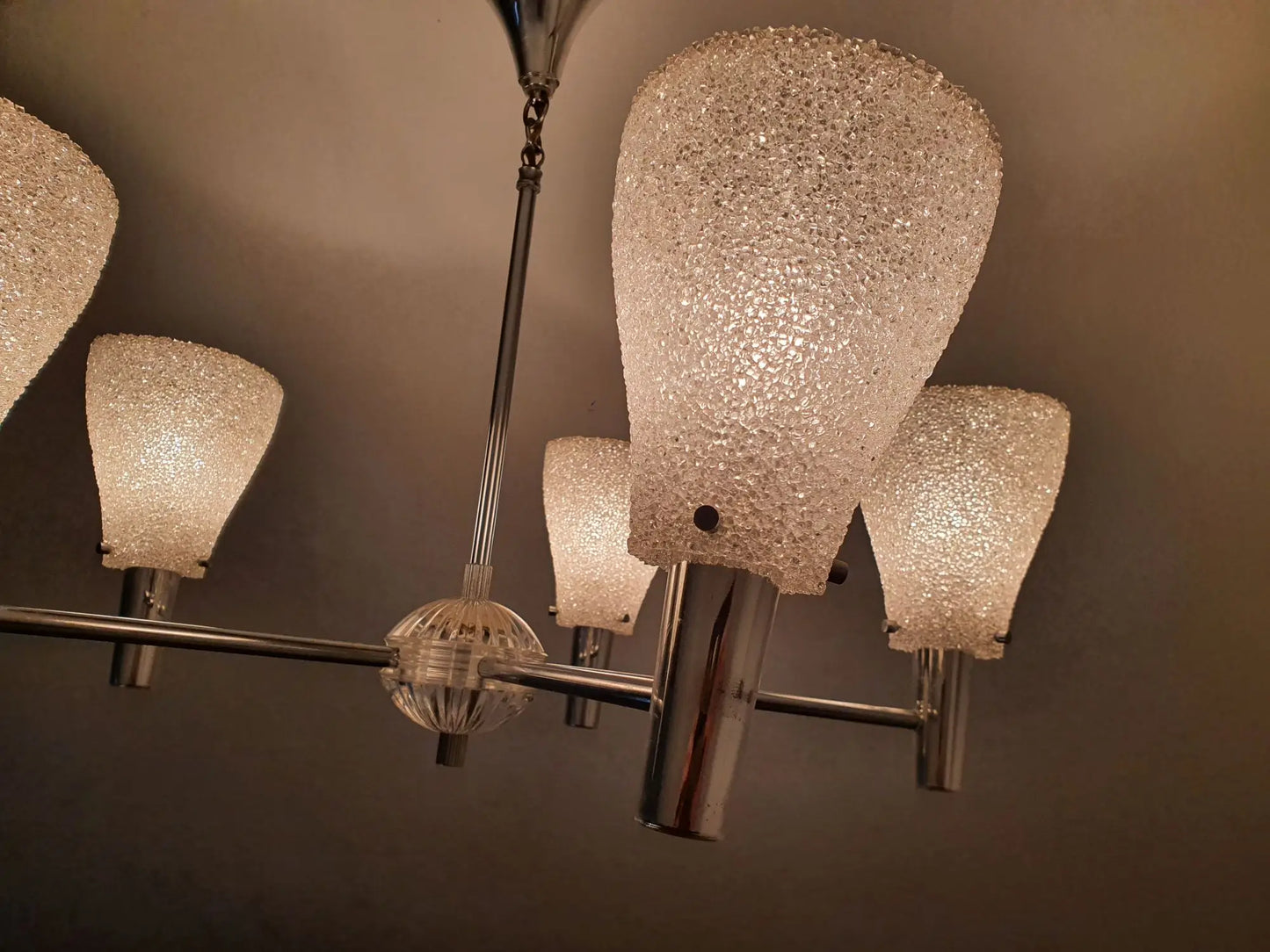 lustre-perspex-chrome-vintage-allume