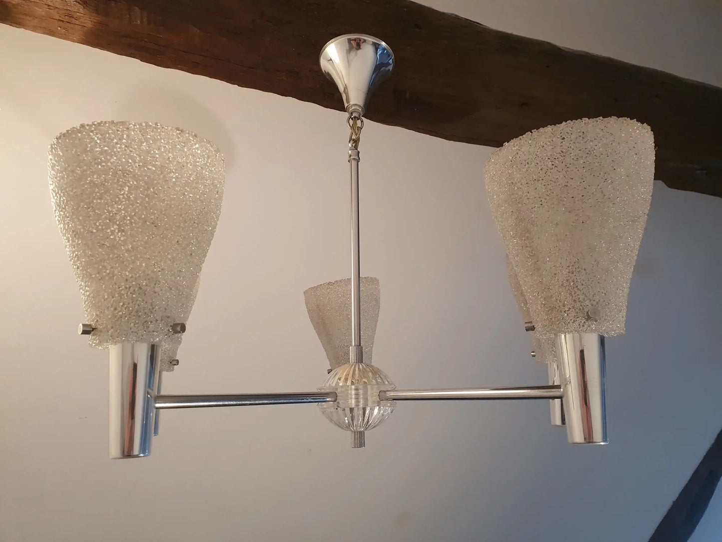 lustre-perspex-chrome-vintage
