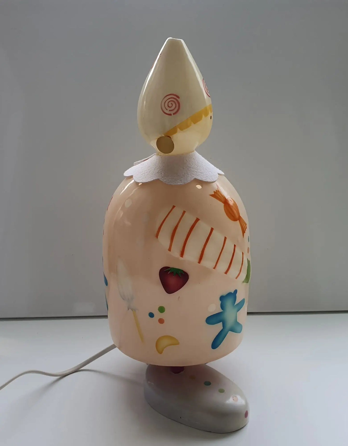 lampe-veilleuse-enfant-lutin-cote