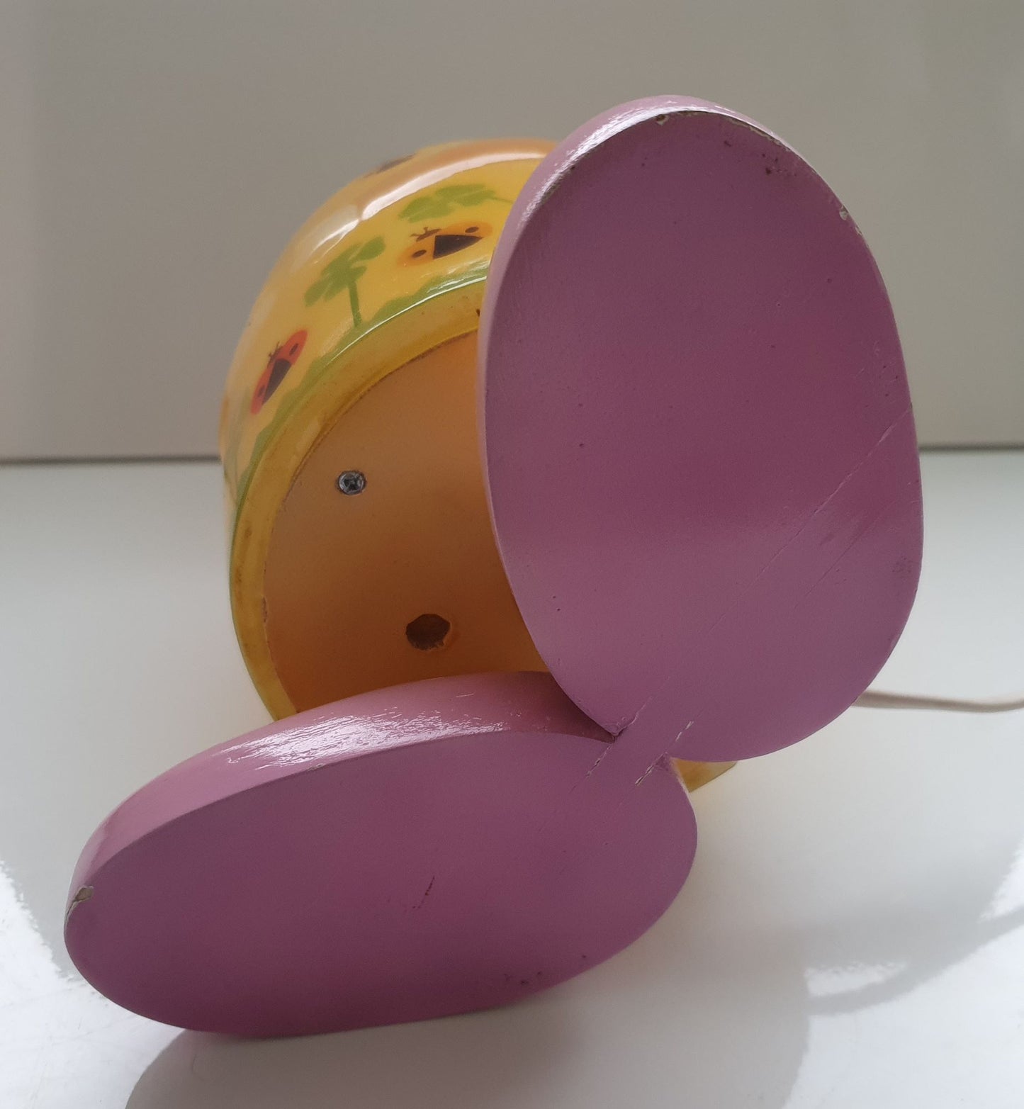 lampe-veilleuse-enfant-lutin-dessous