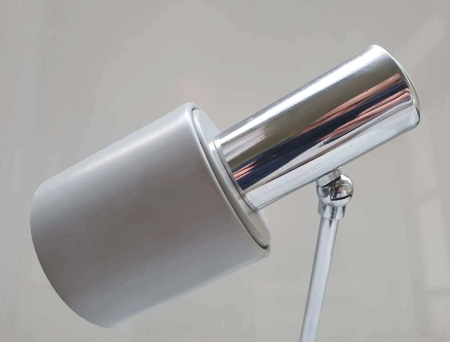 lampe-bureau-metal-vintage-detail