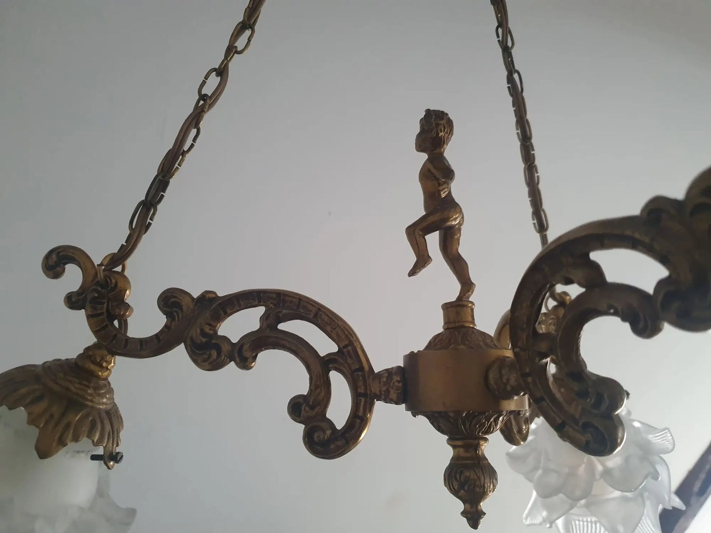 lustre-grande-globes-roses-opaline-detail