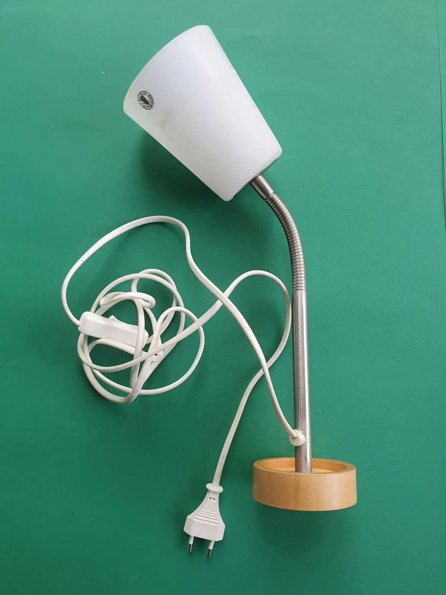 Ancienne-applique-murale-Ikea-vintage-cable