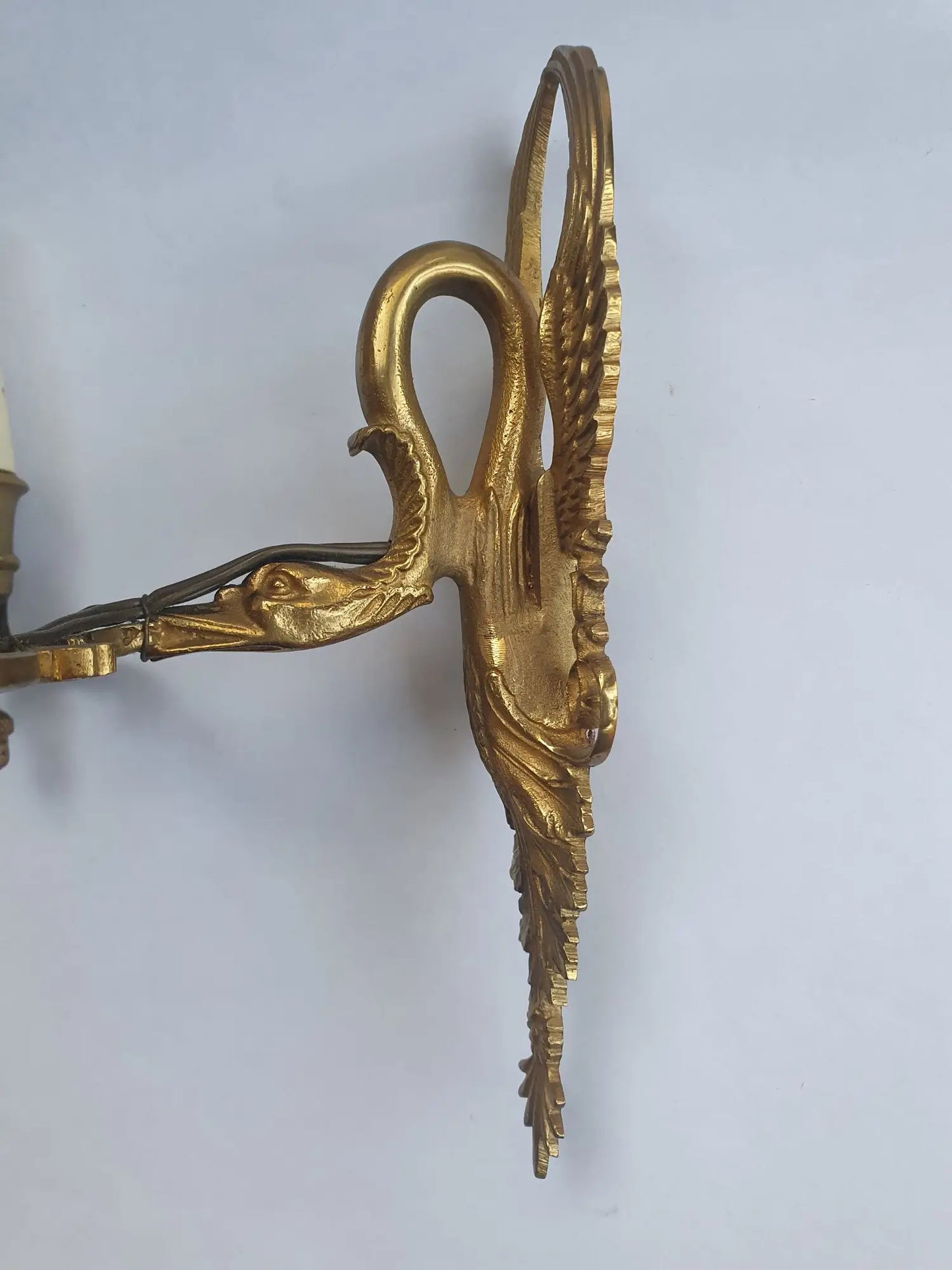 Paire-appliques-murales-bougeoirs-Empire-bronze-detail-1