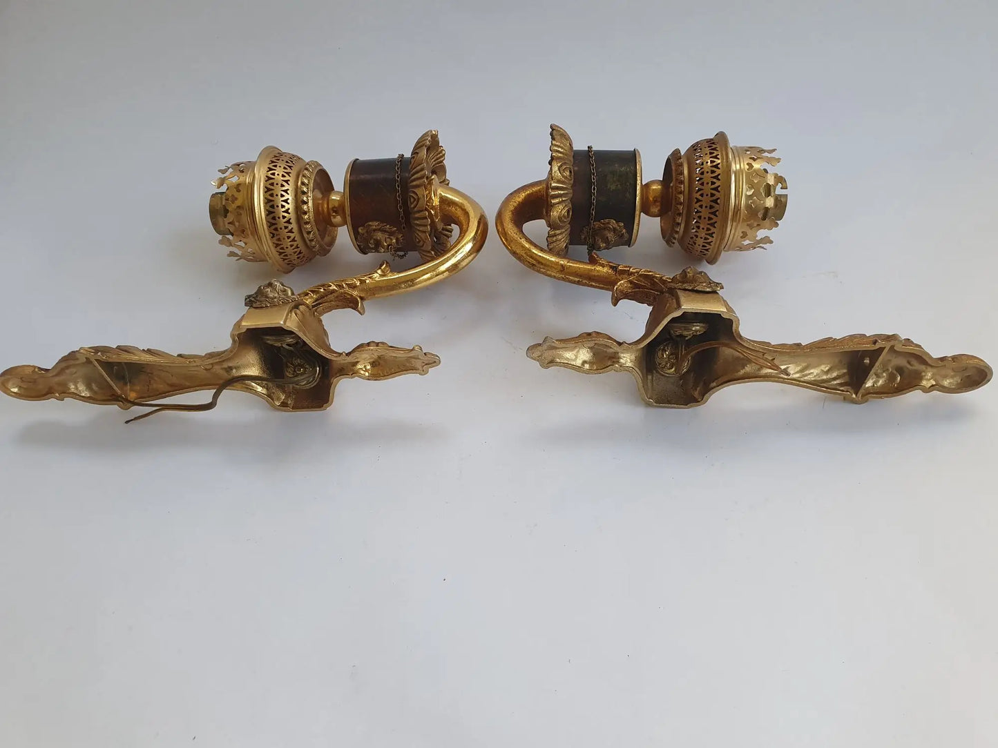 Paire-appliques-murales-bronze-style-Empire-anciennes-arriere