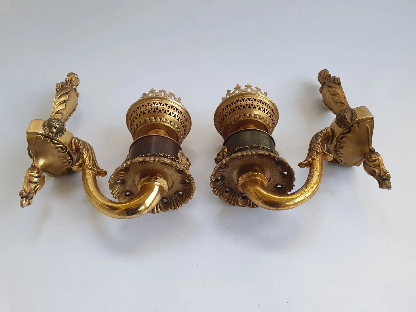 Paire-appliques-murales-bronze-style-Empire-anciennes-dessous