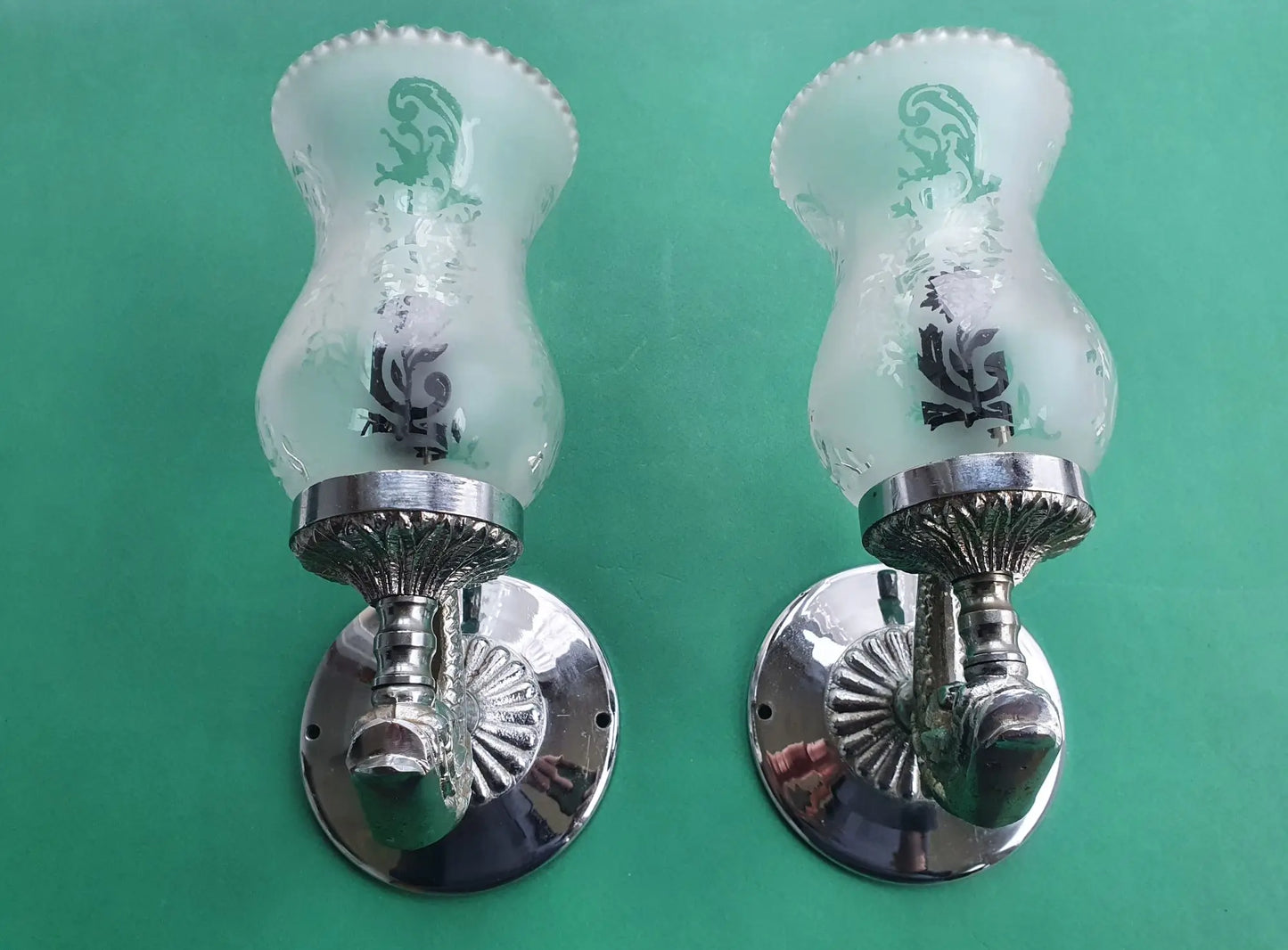 Paire-appliques-murales-chromees-salle-de-bain-vintage-face