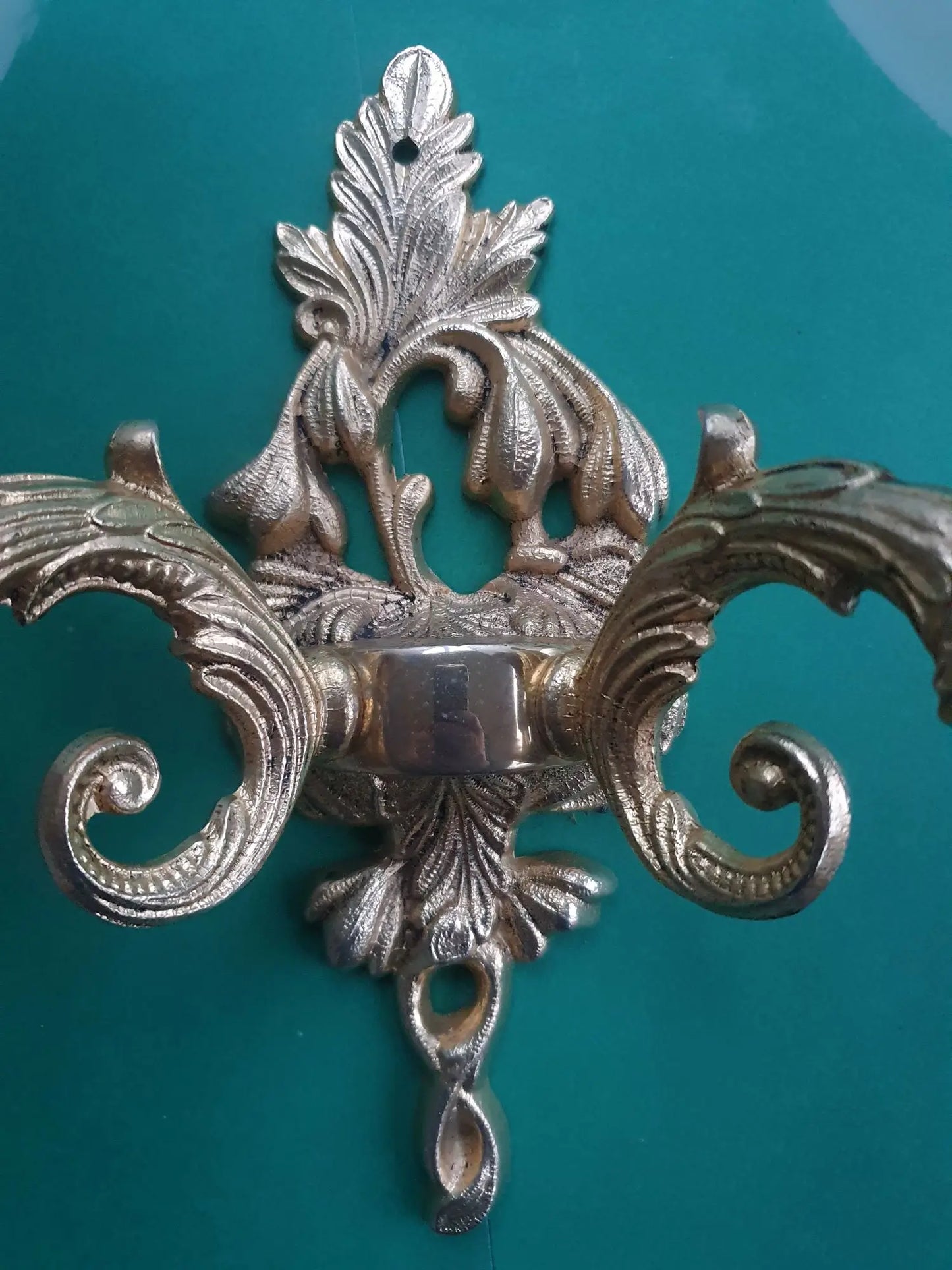 Paire-grandes-apliques-murales-double-lumieres-laiton-verre-vintage-detail-4