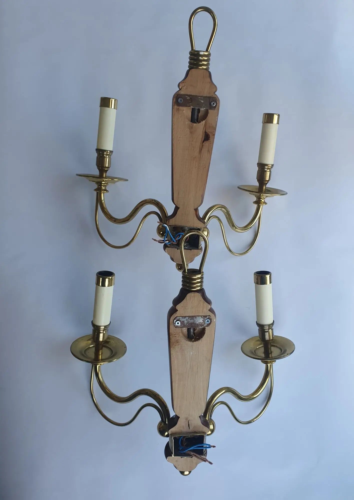 Paire-grandes-appliques-murales-bougeoirs-anciennes-arriere-1