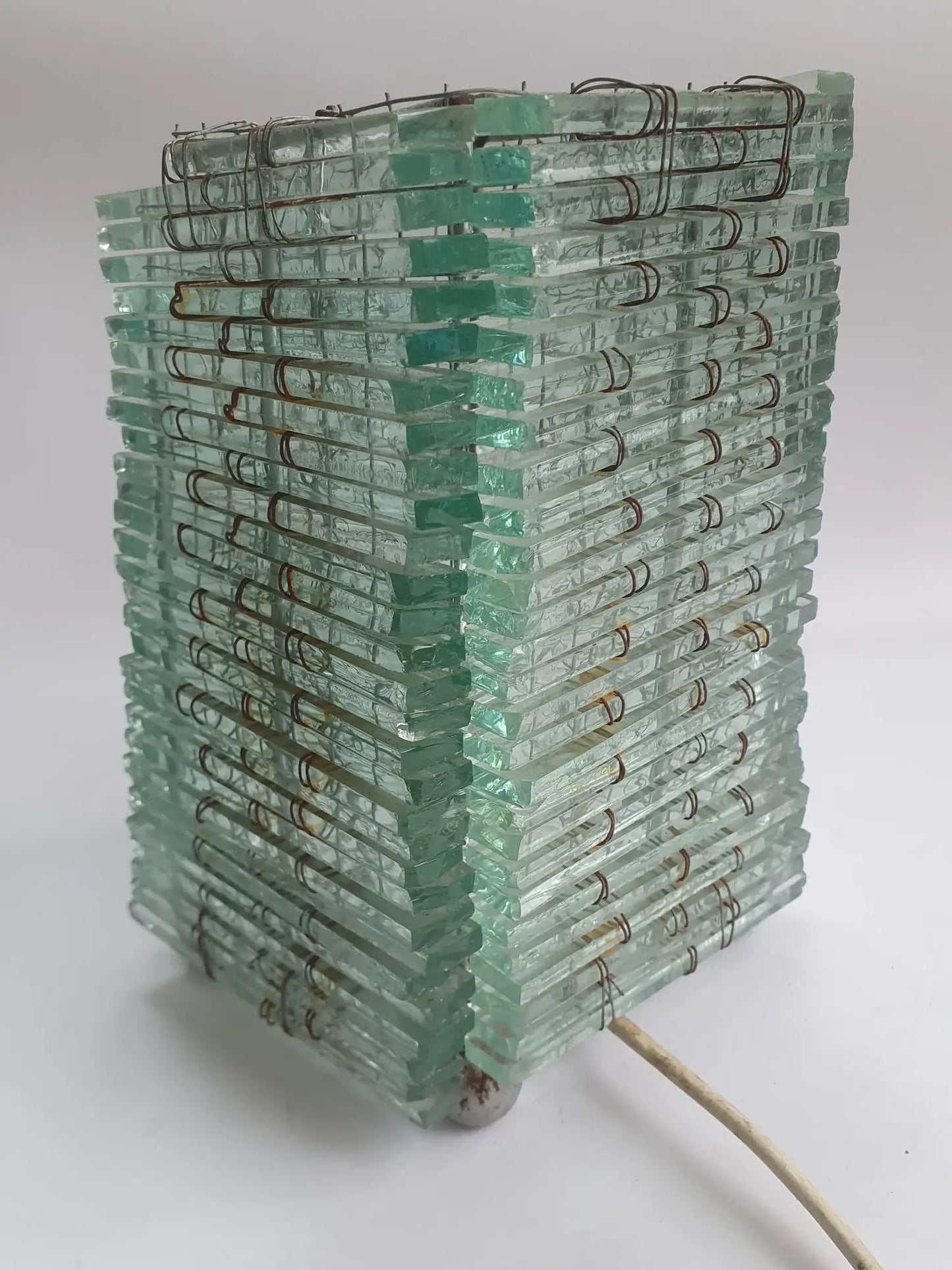 Paire-lampes-lamelles-verre-transparent-annees80-detail-1