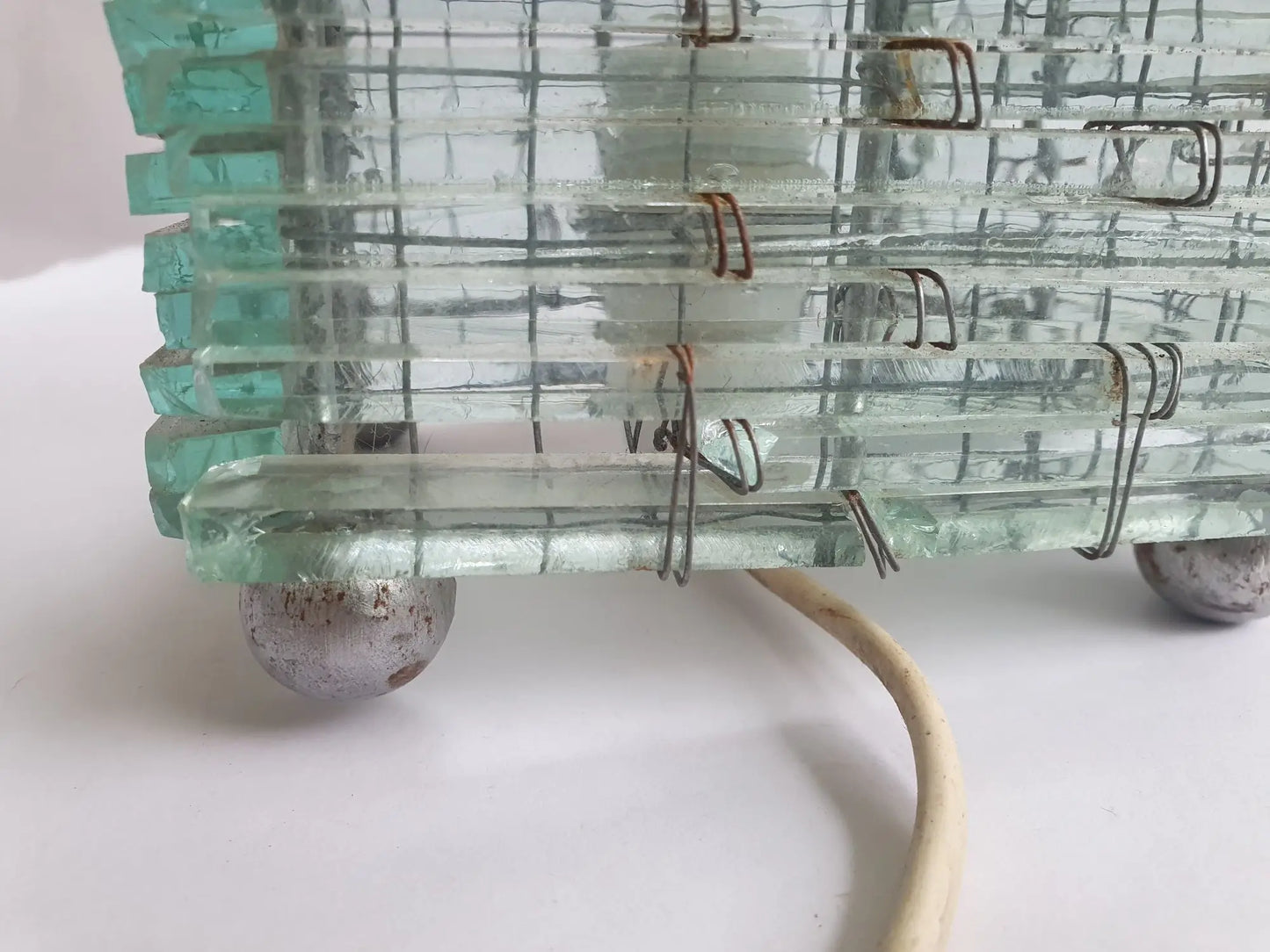 Paire-lampes-lamelles-verre-transparent-annees80-detail-2