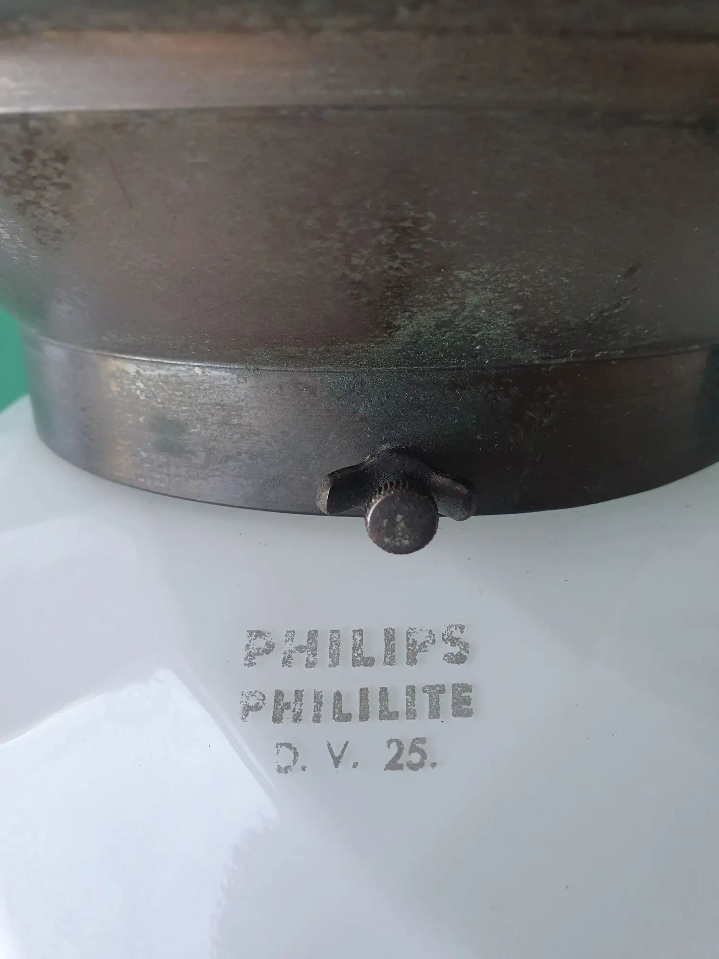 Plafonnier-Philips-Phililite-ancien-annees-30-art-deco-detail1