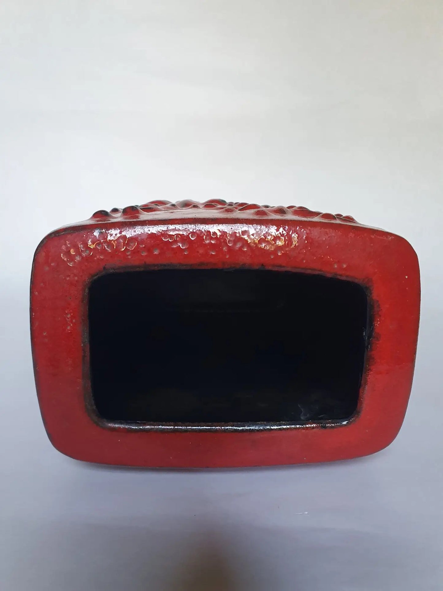 Vase-ceramique-rouge-Scheurich-Allemagne-annees-70-dessus