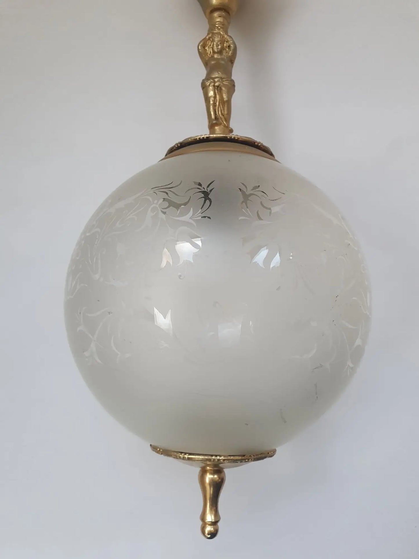 deux-suspensions-laiton-dore-verre-vintage-globe