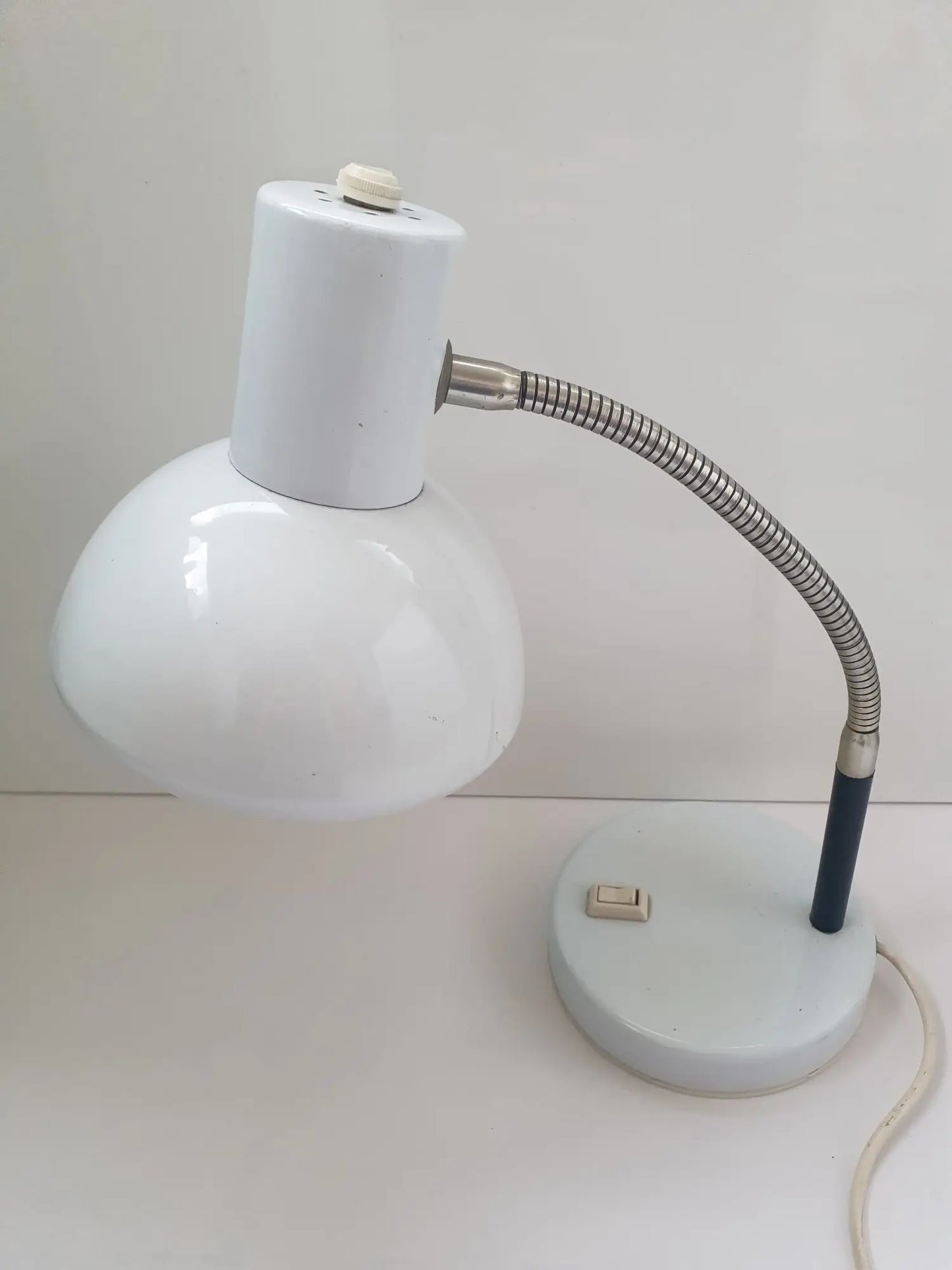 lampe-bureau-articulee-vintage-cote-1
