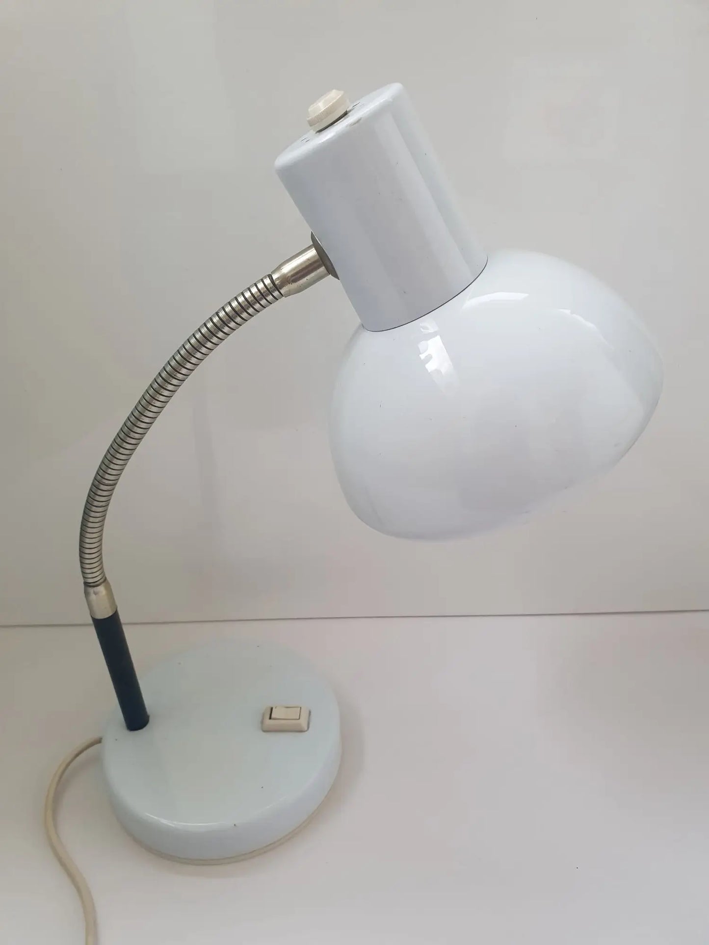 lampe-bureau-articulee-vintage-cote-2