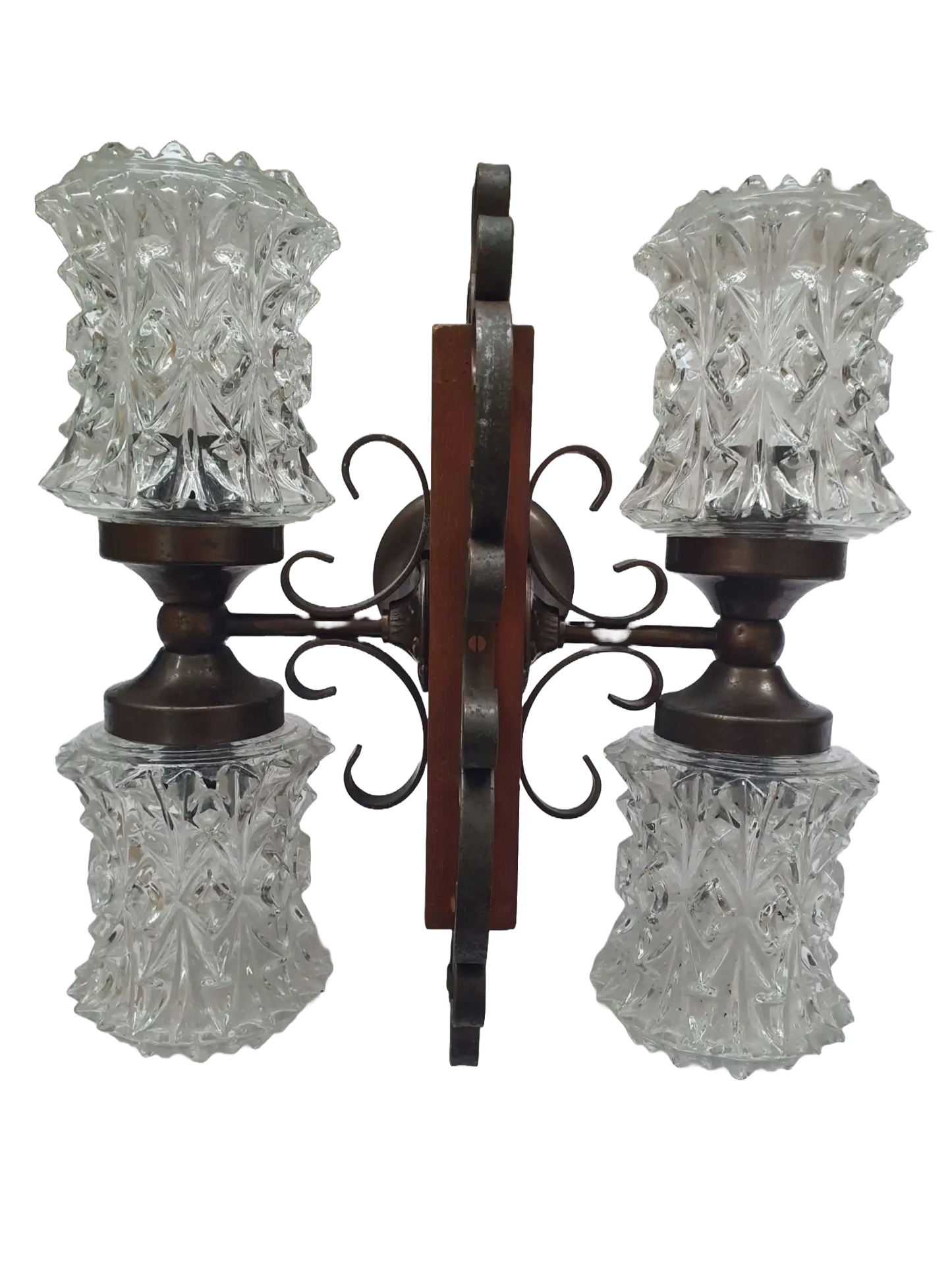 Analyzing image lustre-vintage-targetti-italy