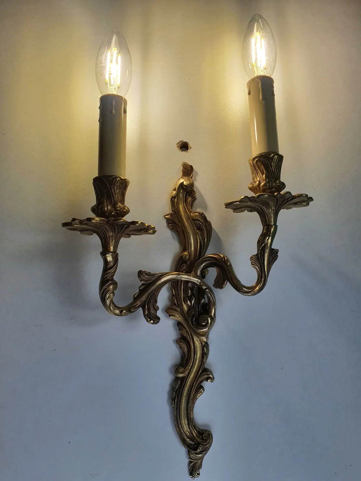 Paire d'appliques murales bougeoirs grandes anciennes