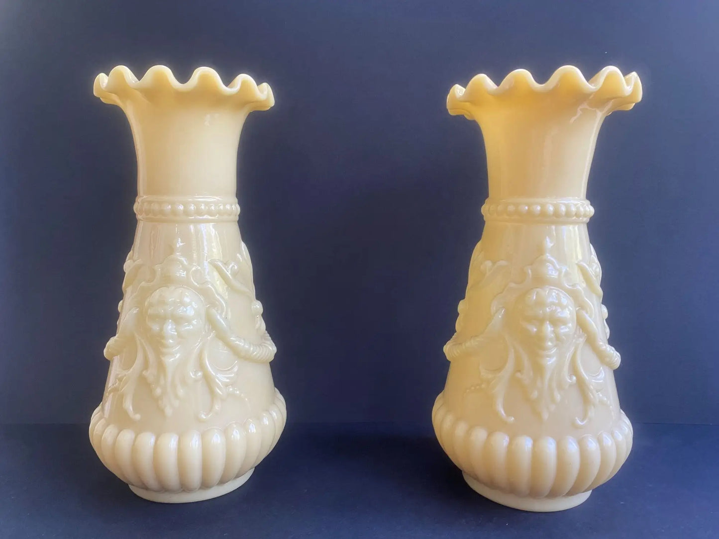 paire-vases-opaline-beige-vierzon-vintage-ancien-2
