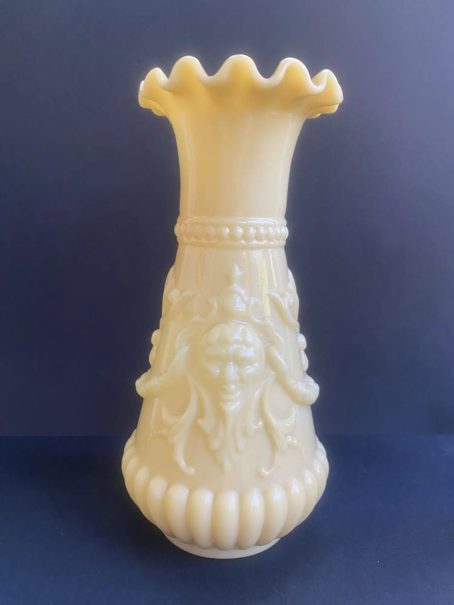 paire-vases-opaline-beige-vierzon-vintage-ancien-3
