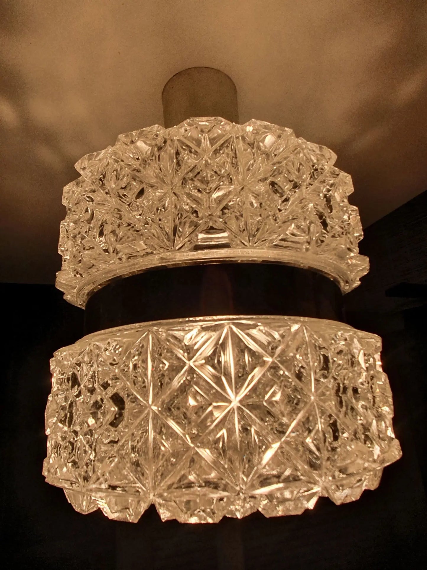plafonnier-verre-chrome-vintage-allumee-3