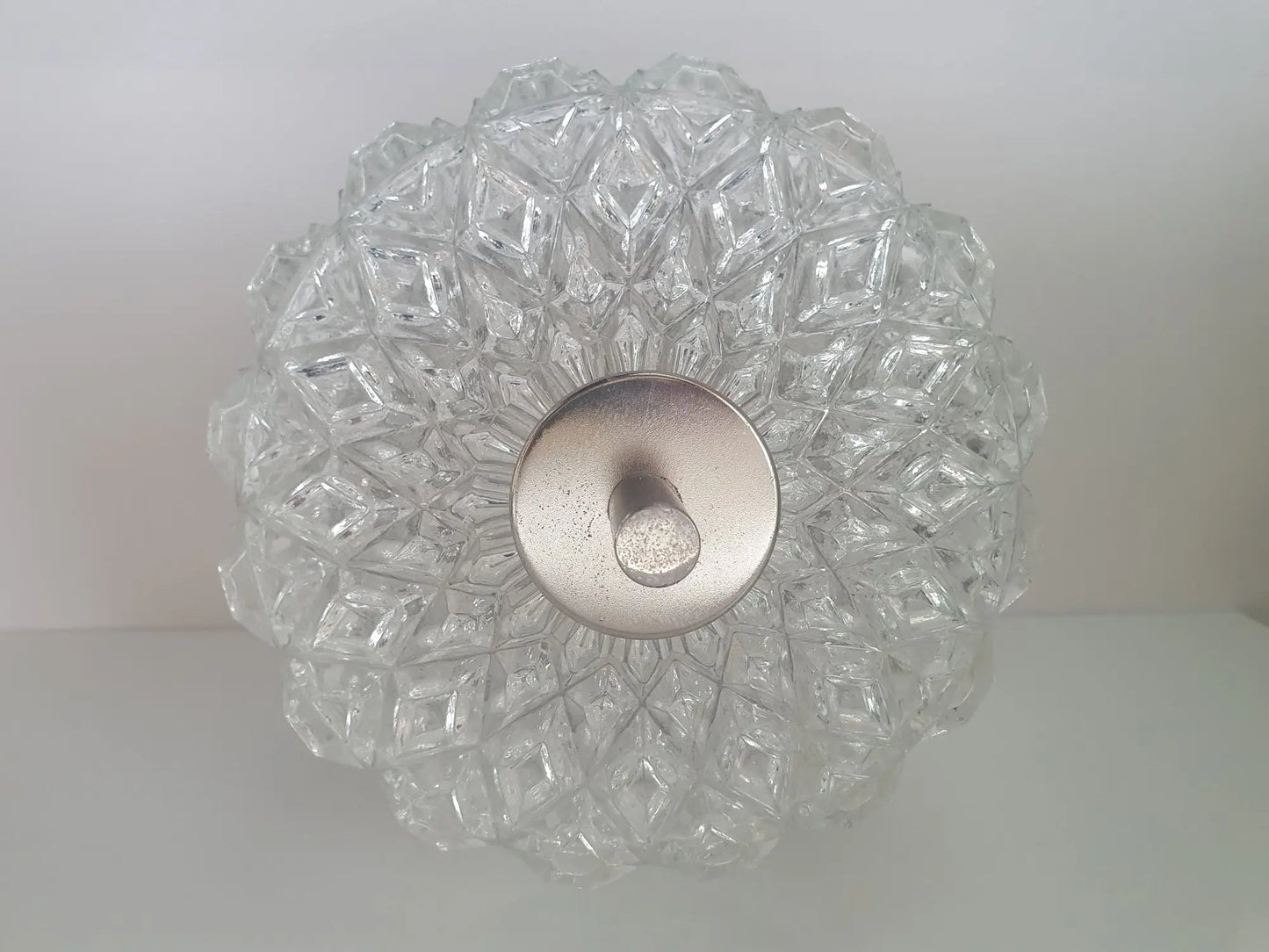 plafonnier-verre-chrome-vintage-dessus