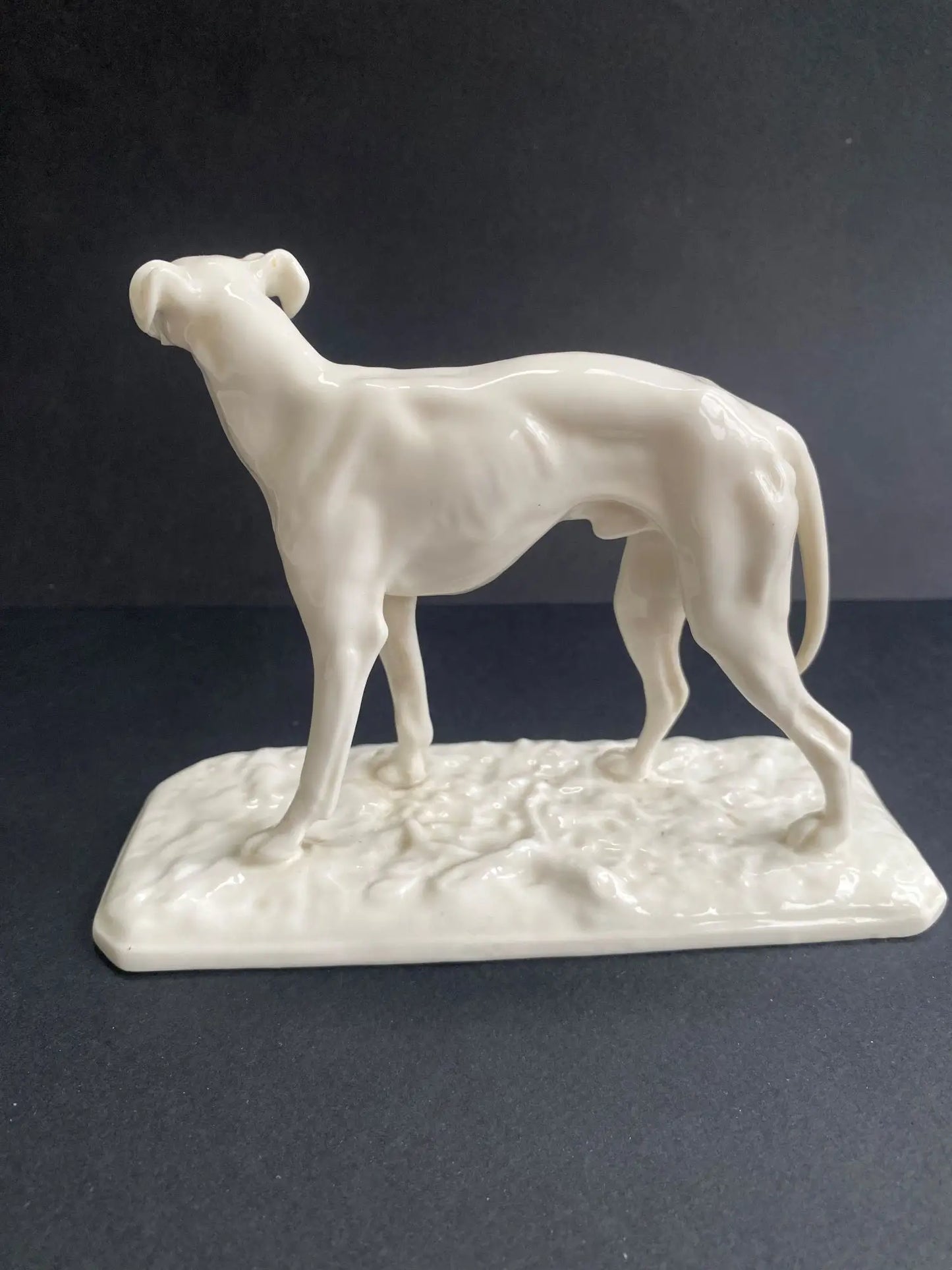 sculture-levier-porcelaine-nymphenburg-signe-pjmene-4