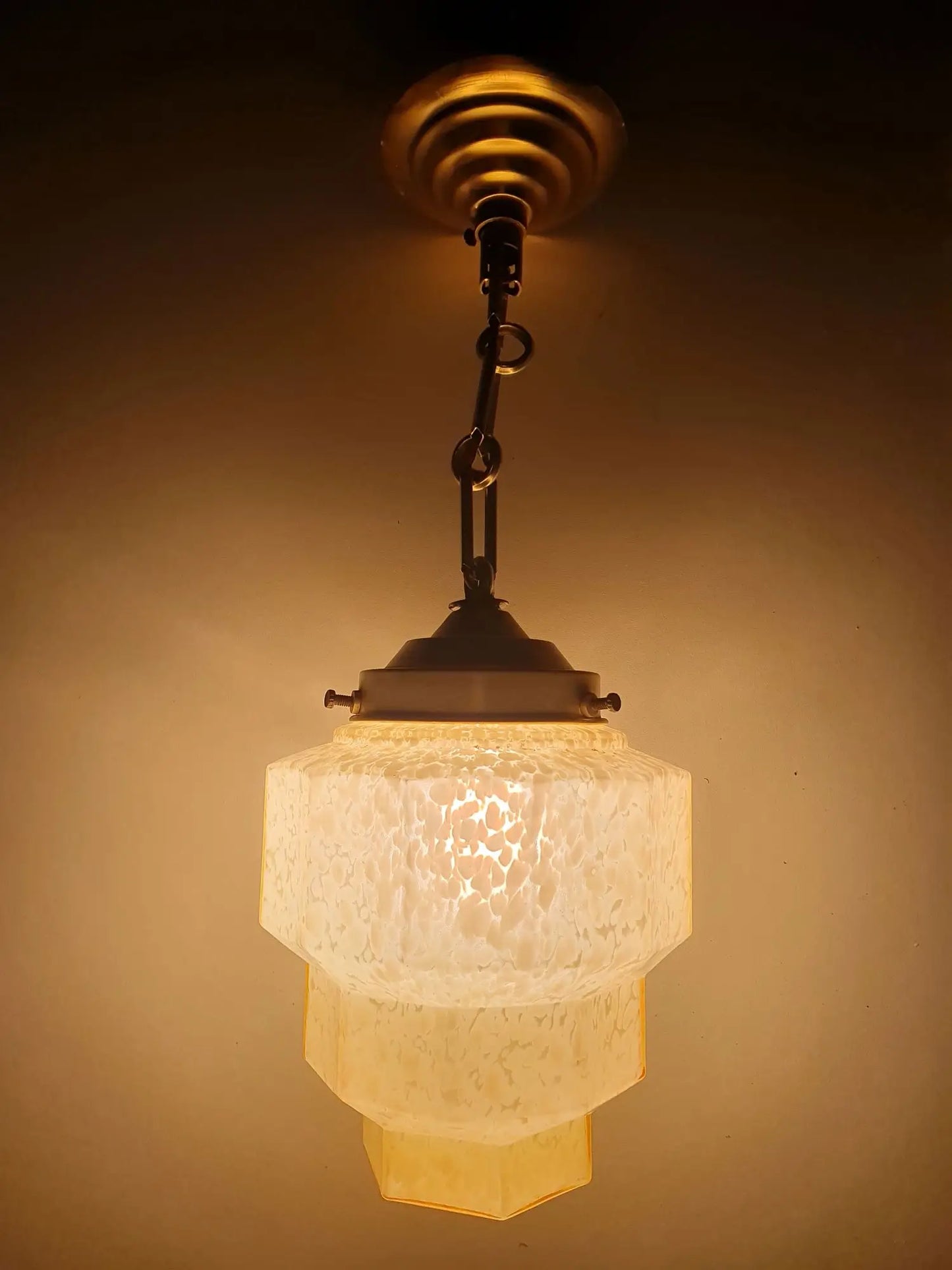 suspension-art-deco-allumee-1