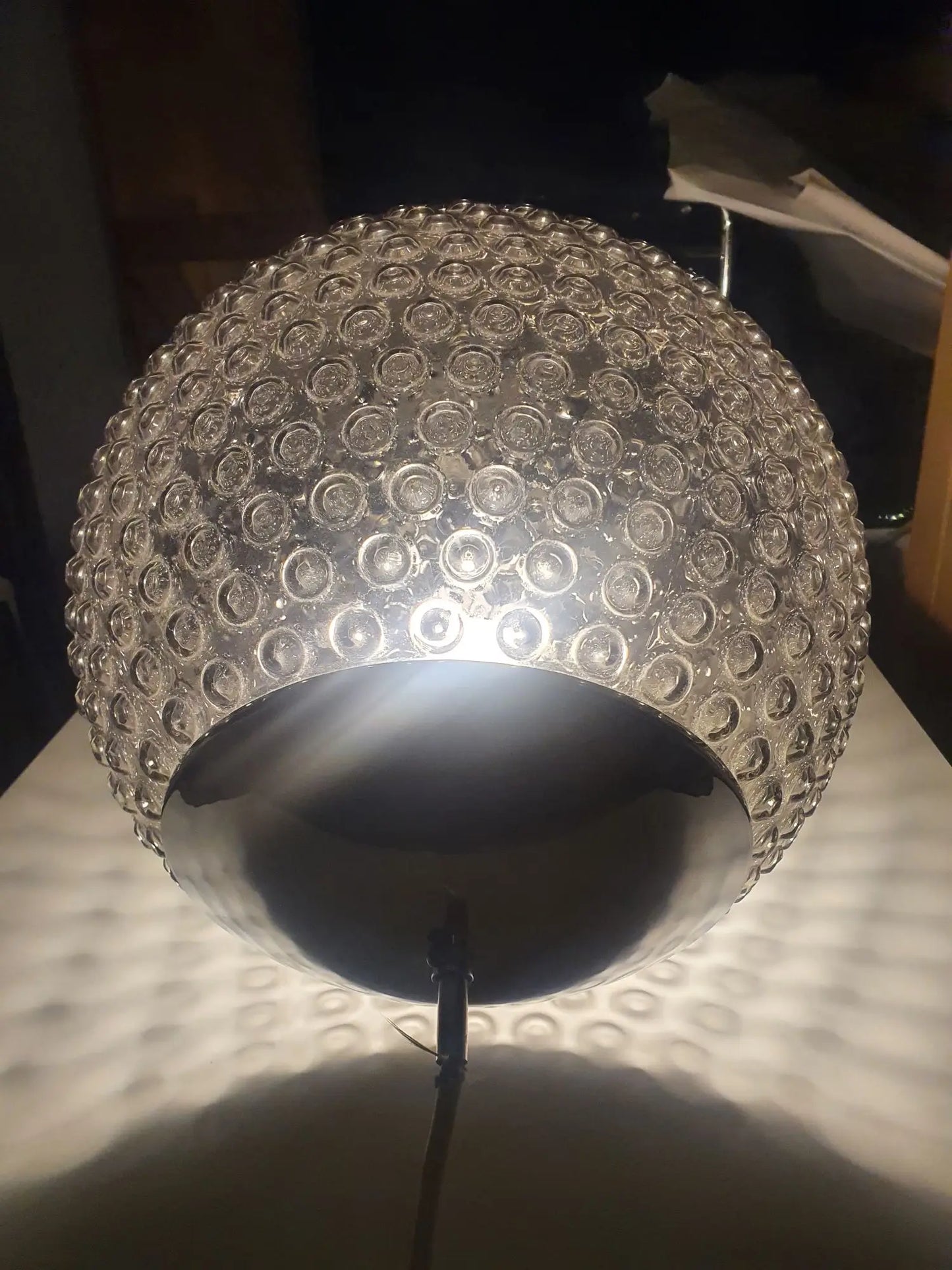suspension-boule-verre-bulle-design-allumee-2