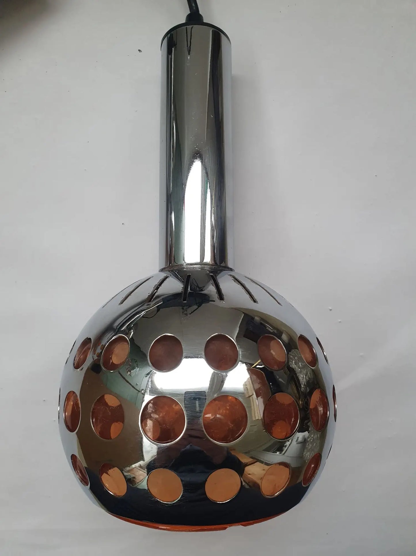 suspension-triple-raak-metal-chrome-annees-70-detail