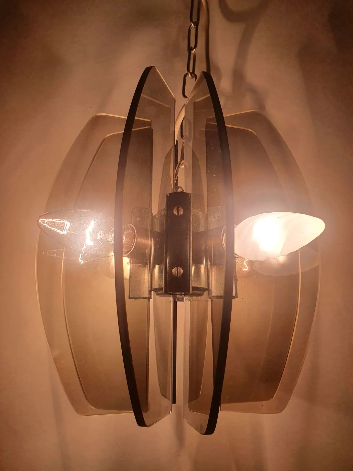 suspension-verre-fume-vintage-allumee-face