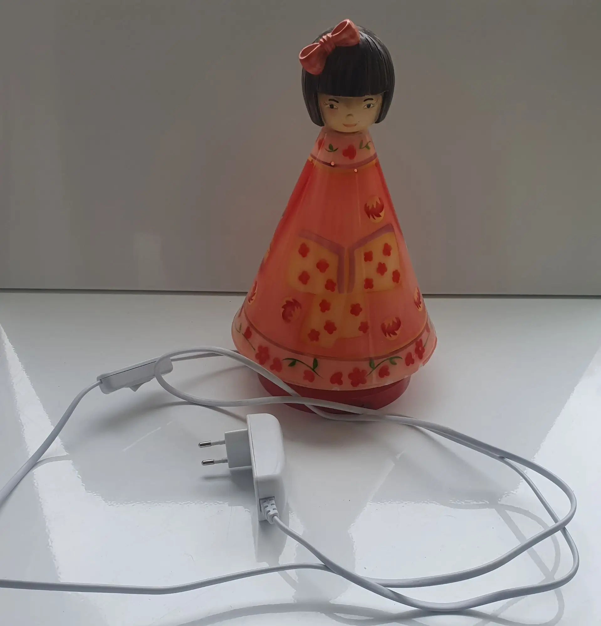 lampe-enfant-veilleuse-geisha-cable