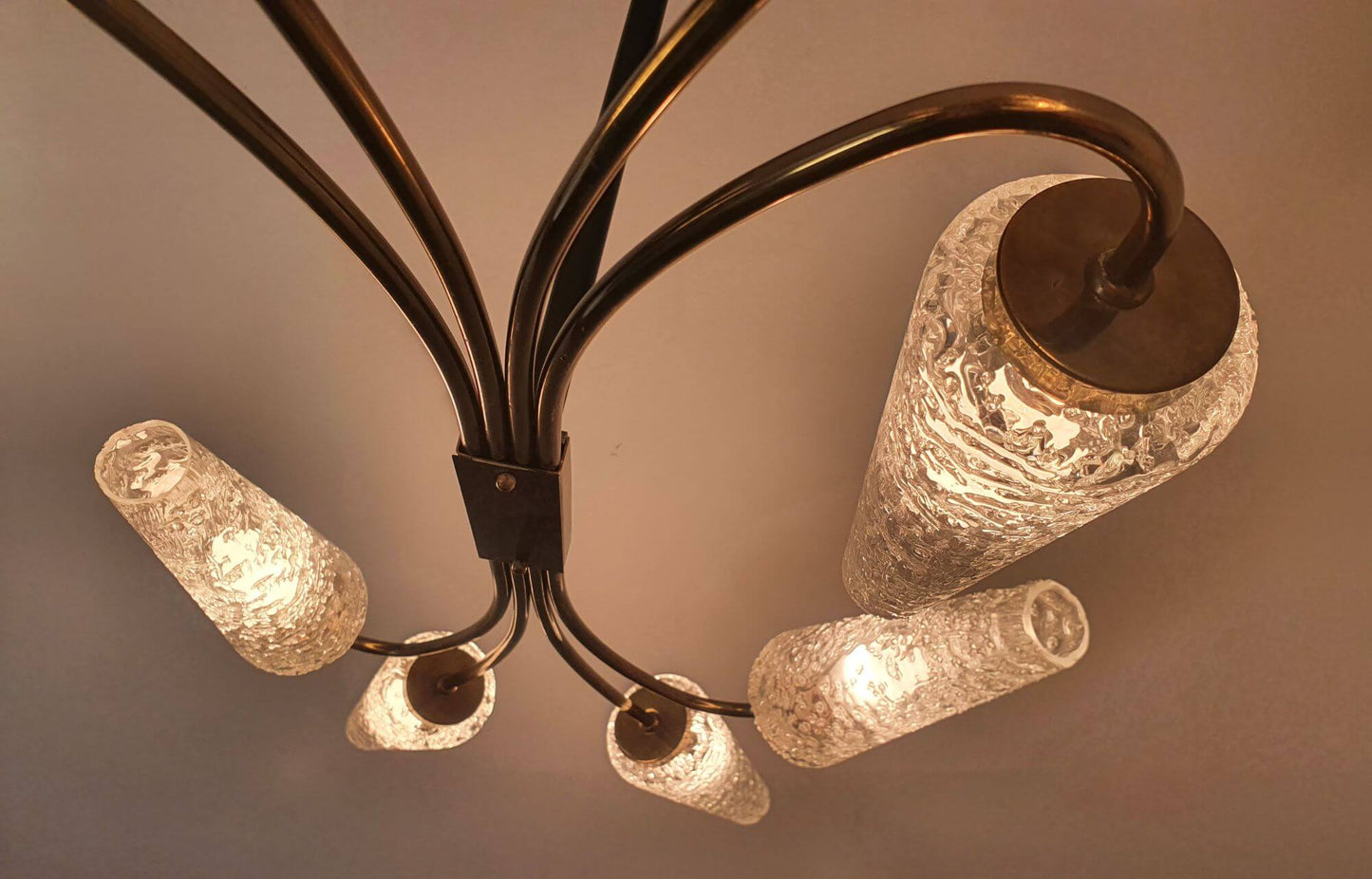 lustre-tulipes-grand-art-deco-allume