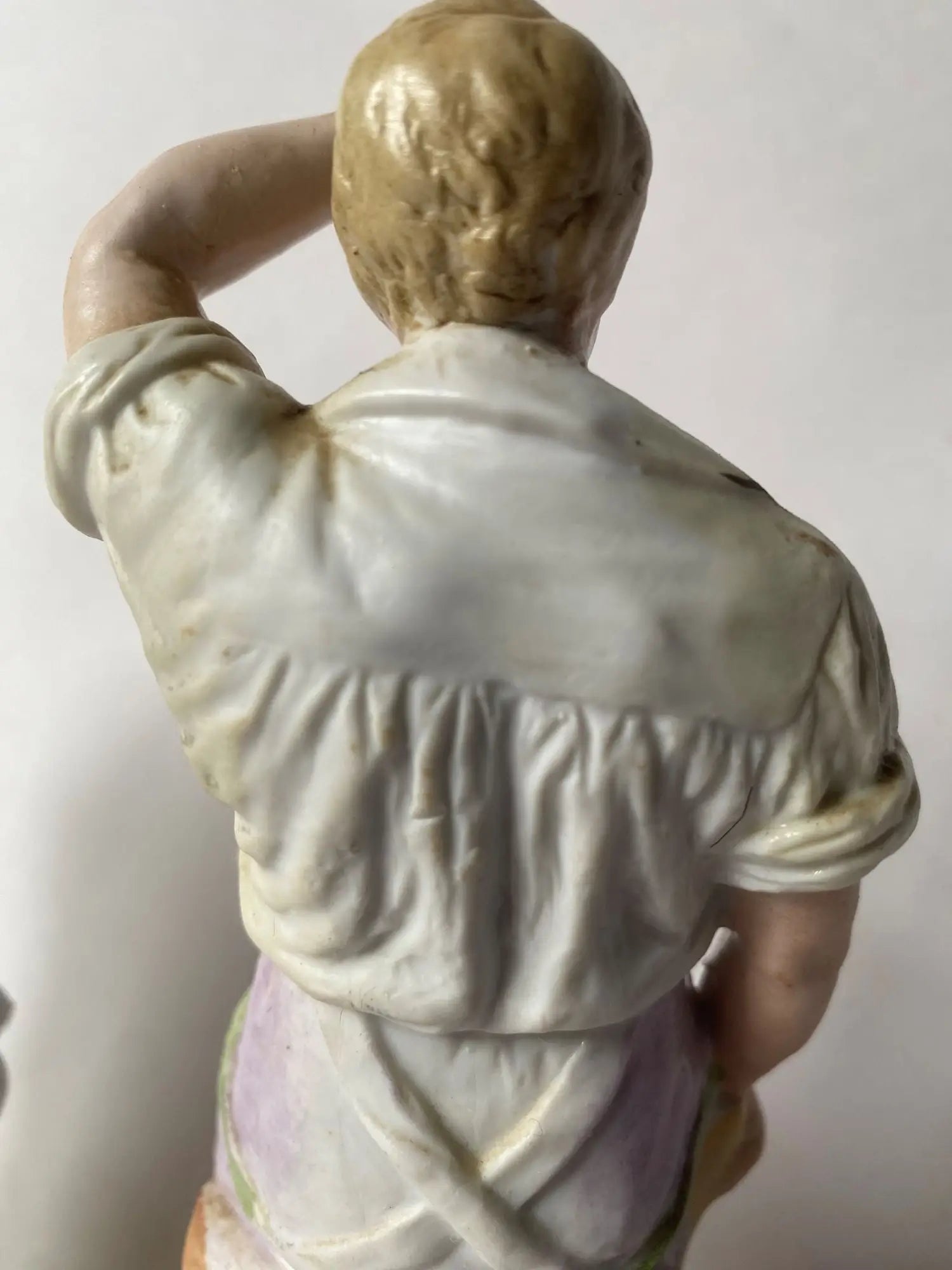 Figurine-biscuit-porcelaine-bucheron-Heubach-Gebruder-XIX-eme-detail-4