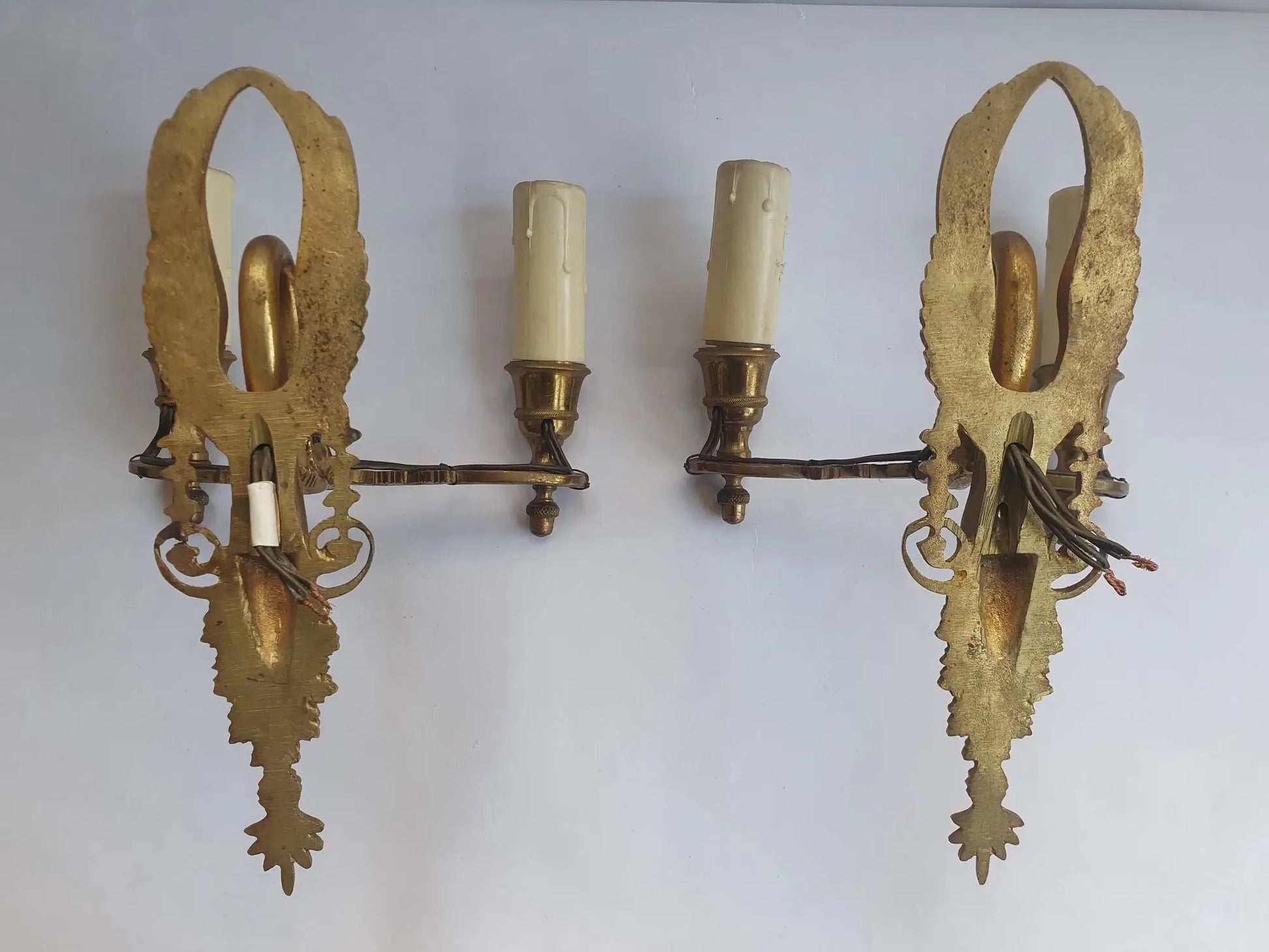 Paire-appliques-murales-bougeoirs-Empire-bronze-arriere