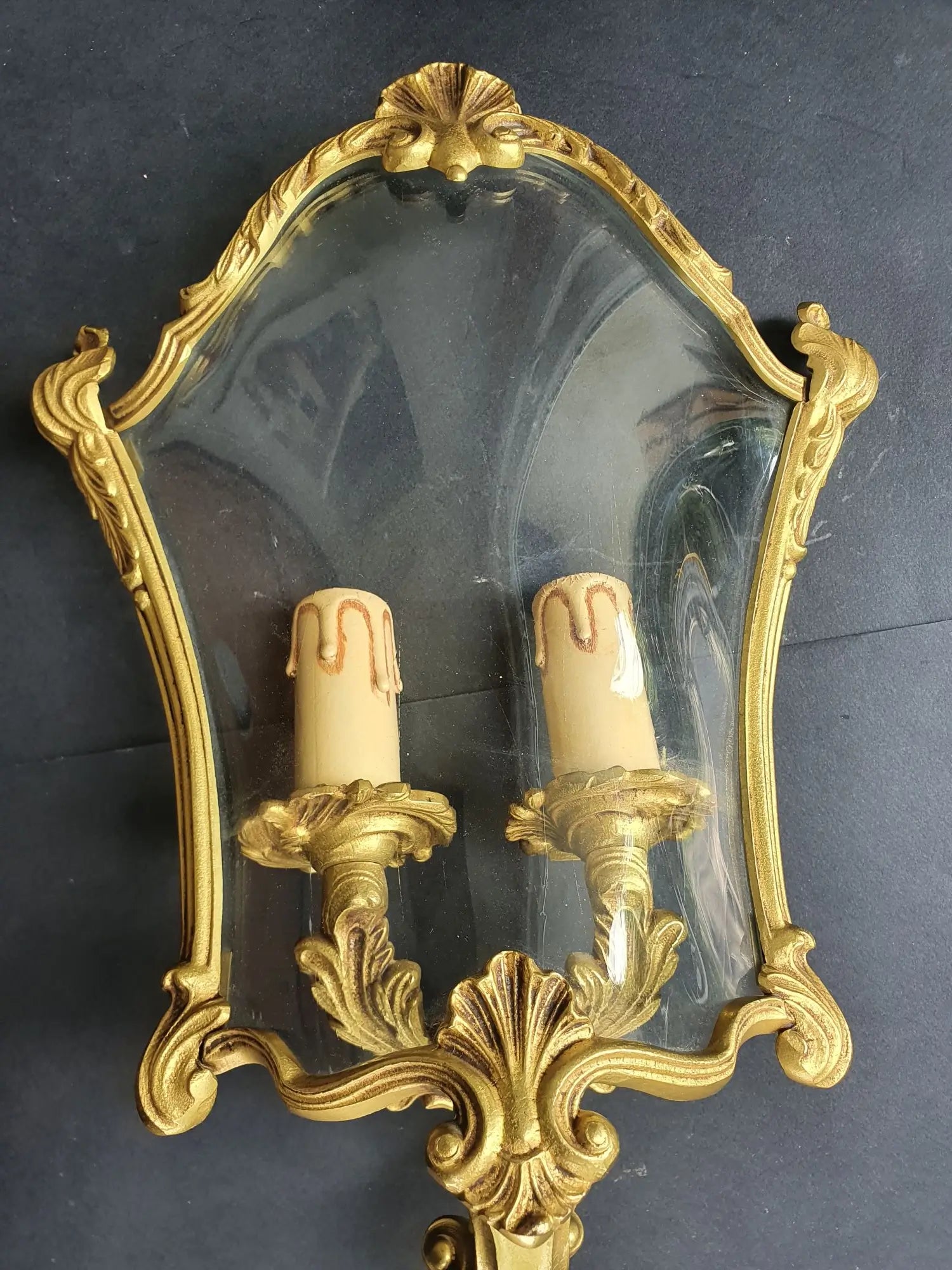 applique-murale-angle-bronze-louis-xvi-lucien-gau-paris-vintage-detail-2