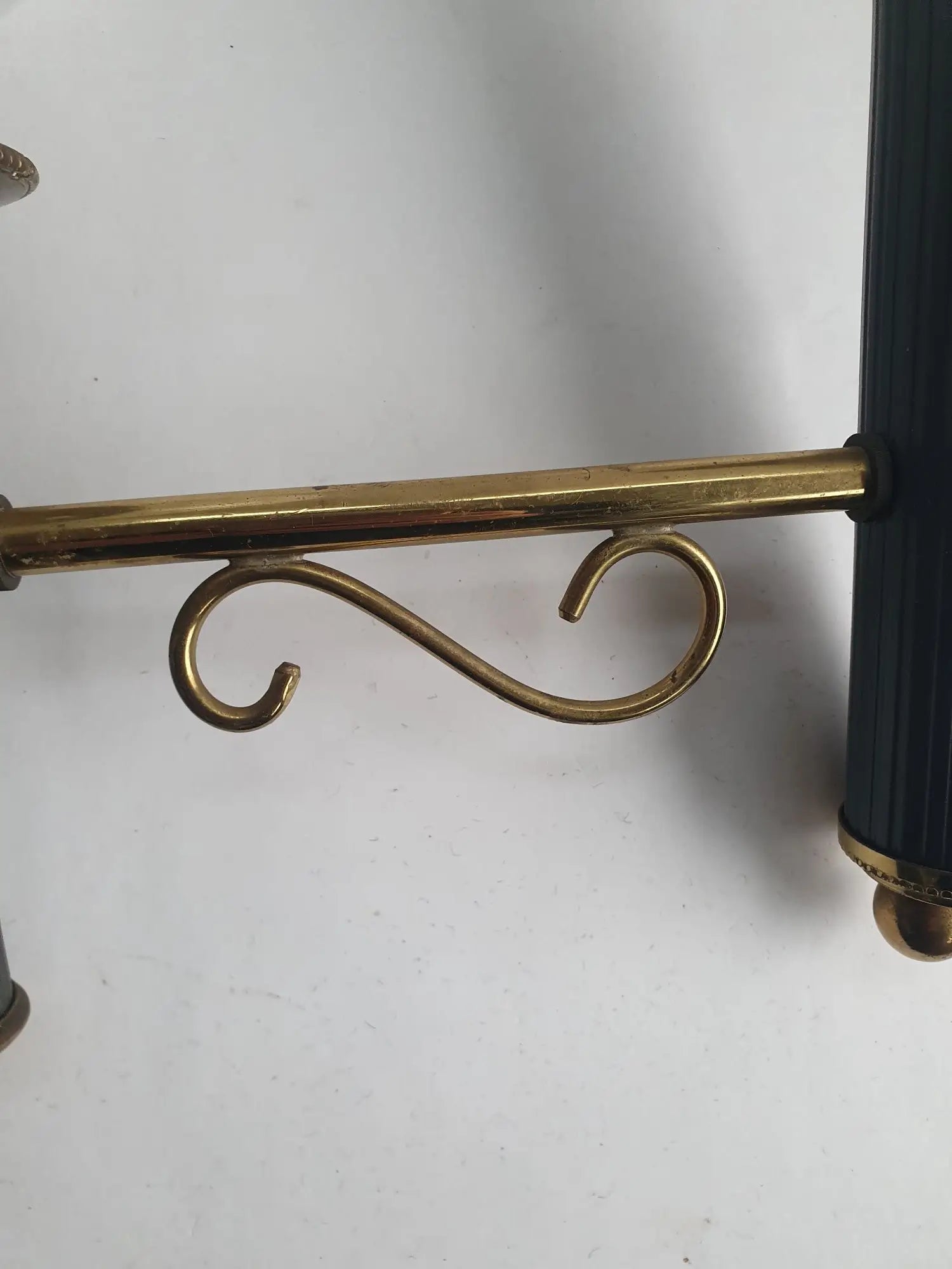 applique-murale-flambeau-style-empire-lunel-vintage-ancienne-detail-2