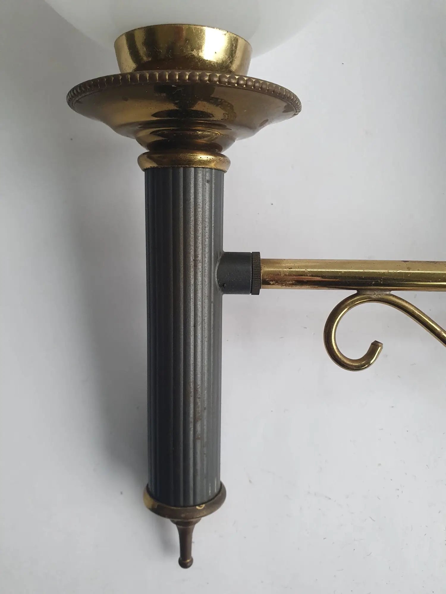 applique-murale-flambeau-style-empire-lunel-vintage-ancienne-detail-3