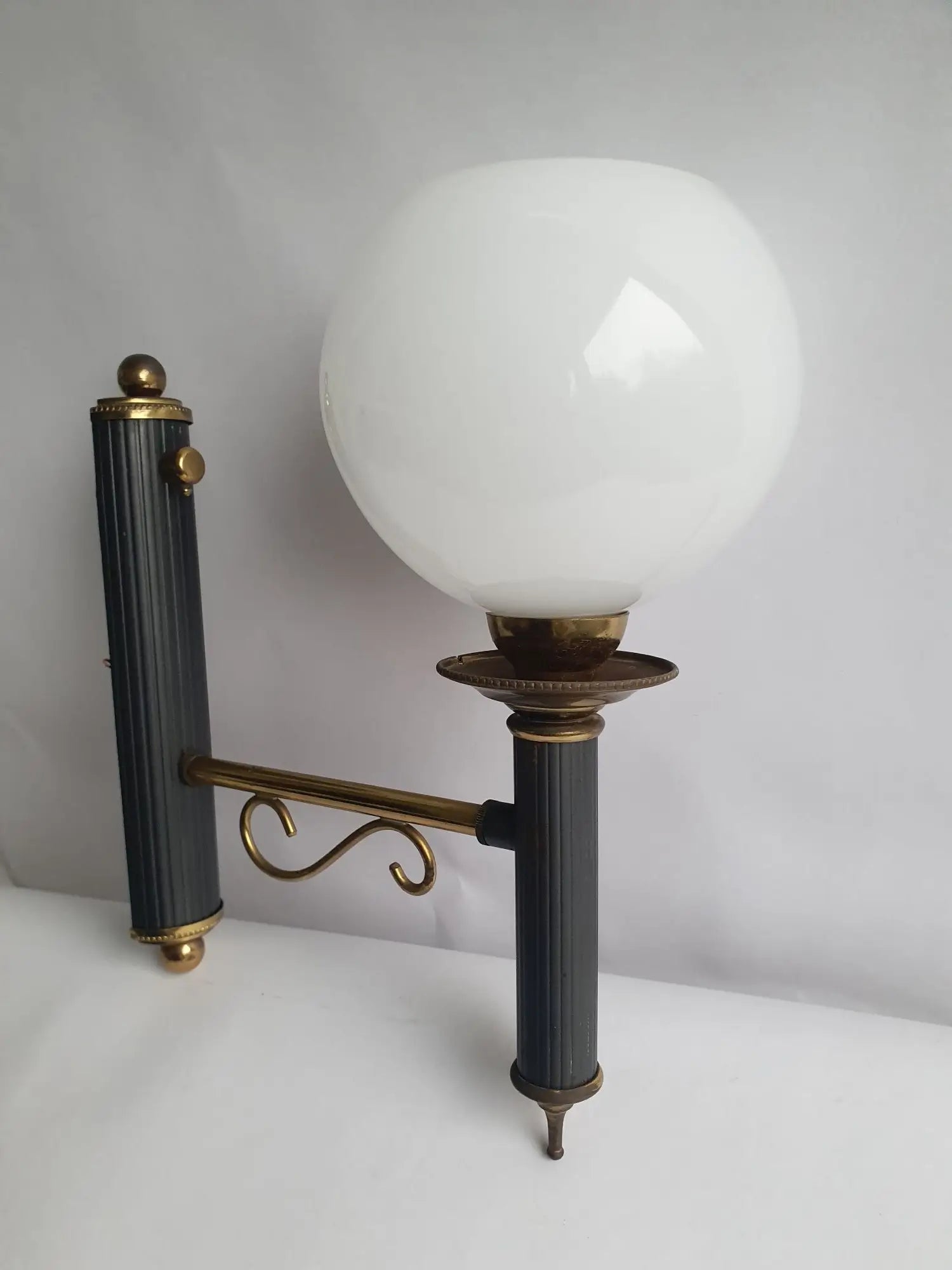 applique-murale-flambeau-style-empire-lunel-vintage-ancienne