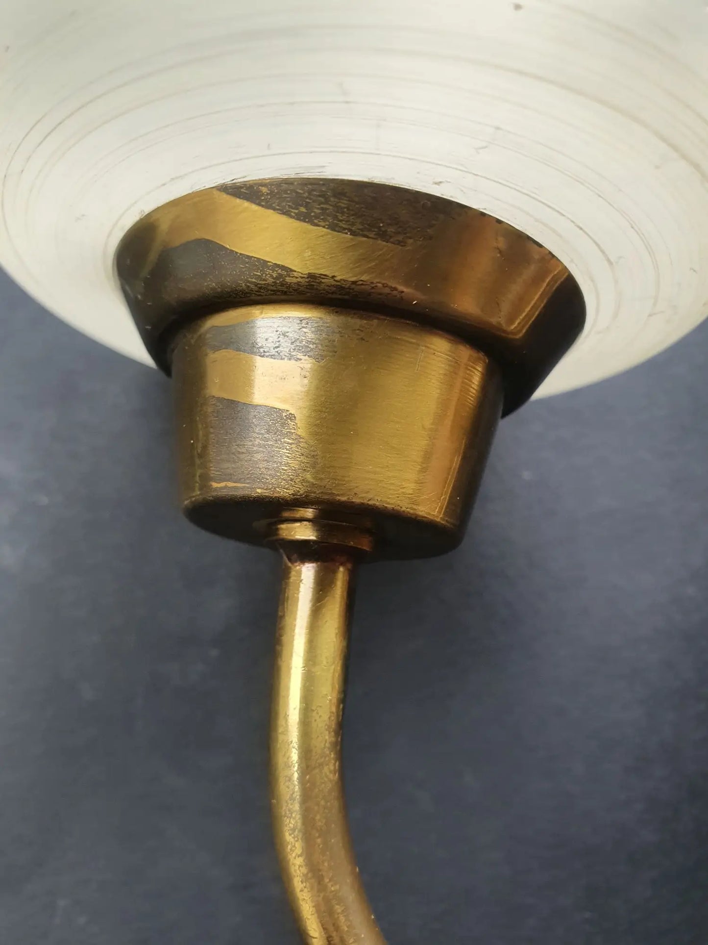 applique-murale-grande-doree-ancienne-detail-3