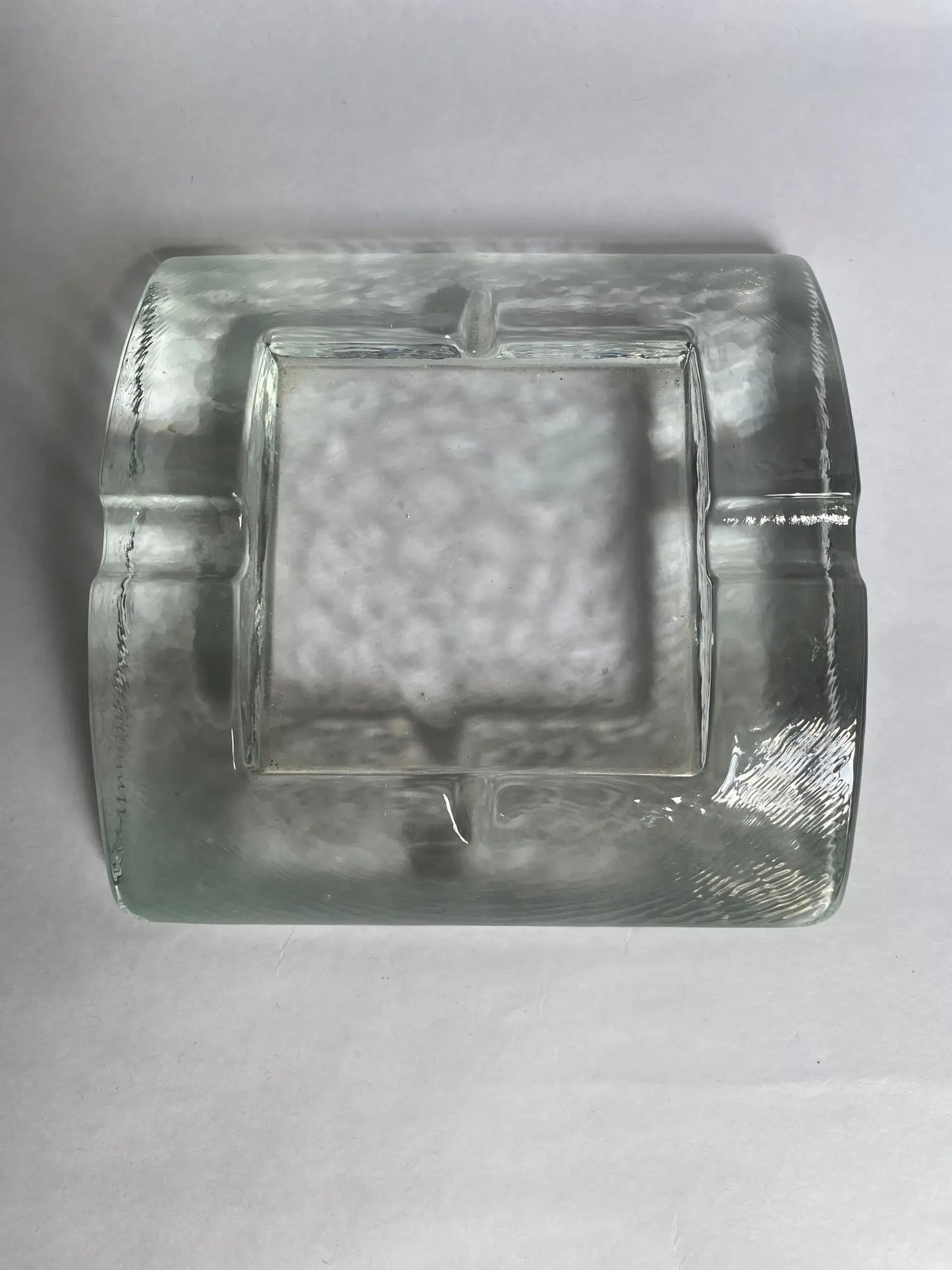 cendrier-vintage-annees-60-ancien-verre-dessus