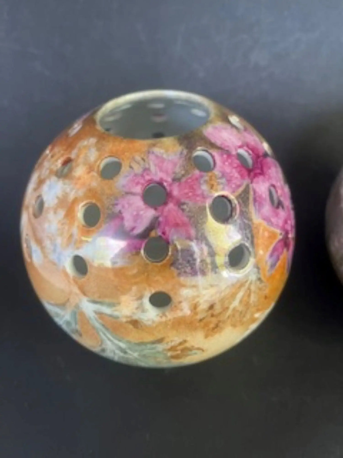 deux-vases-pic-fleur-vintage-porcelaine-limoges-signe-3