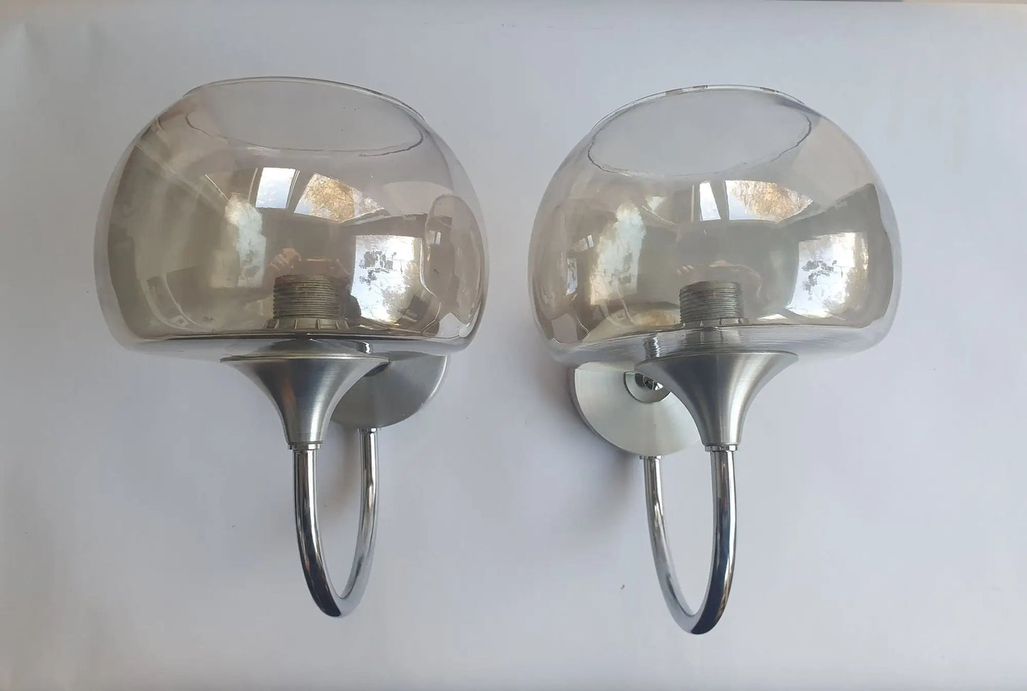 paire-appliques-metal-chrome-verre-fume-annees-80-vintage-anciennes-2