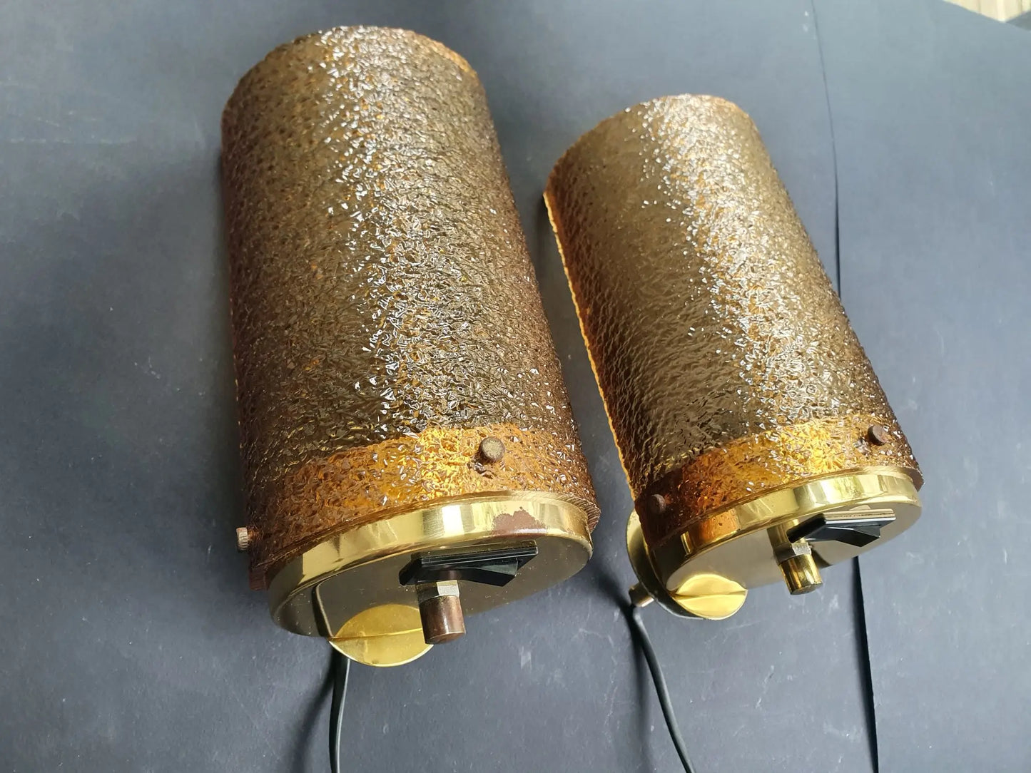 paire-appliques-murales-annees-70-vintage-anciennes-dessous-1