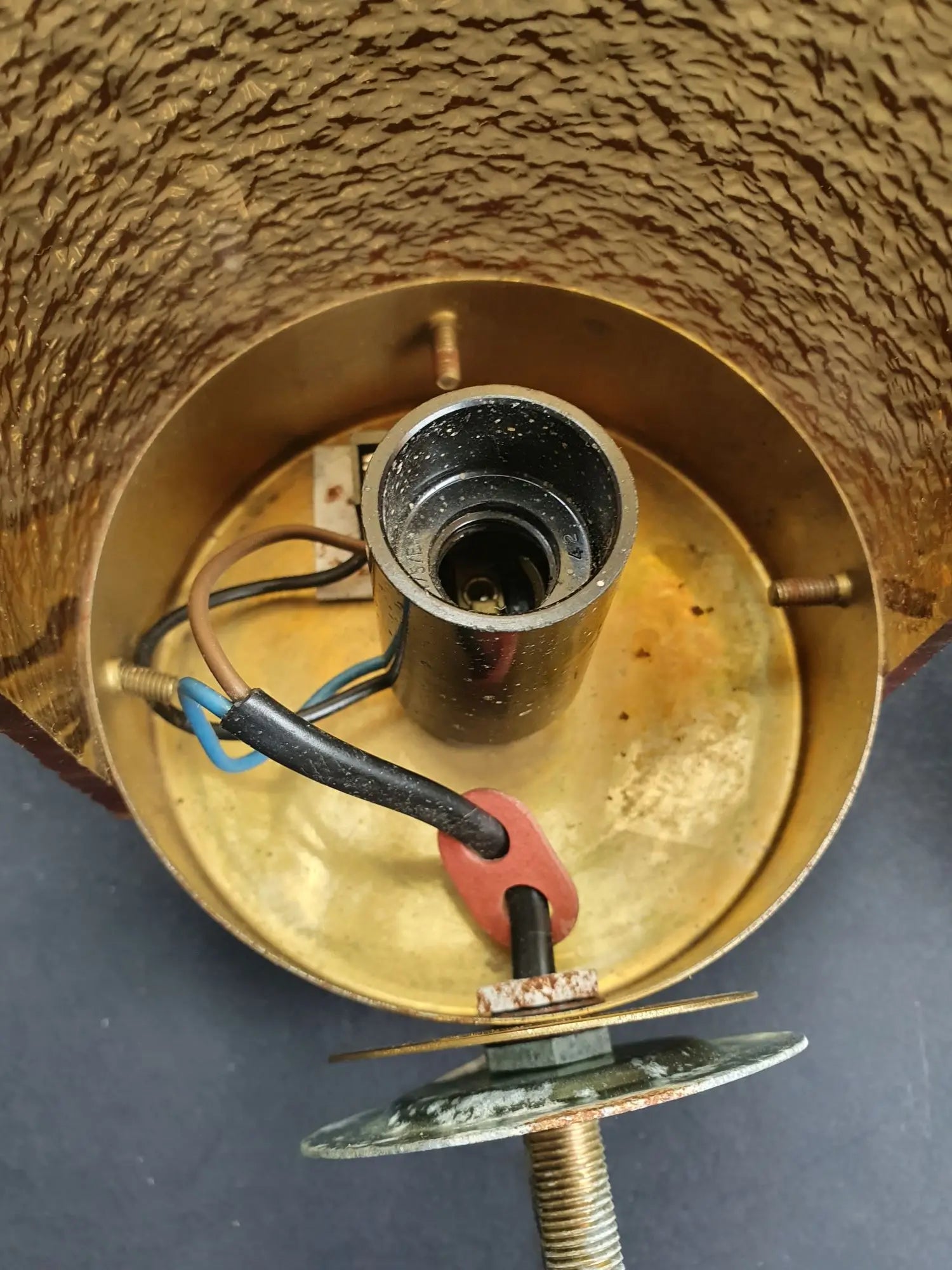 paire-appliques-murales-annees-70-vintage-anciennes-detail-1