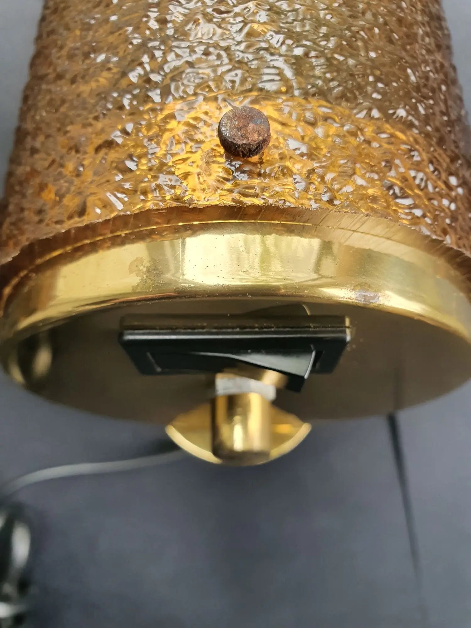 paire-appliques-murales-annees-70-vintage-anciennes-detail-4