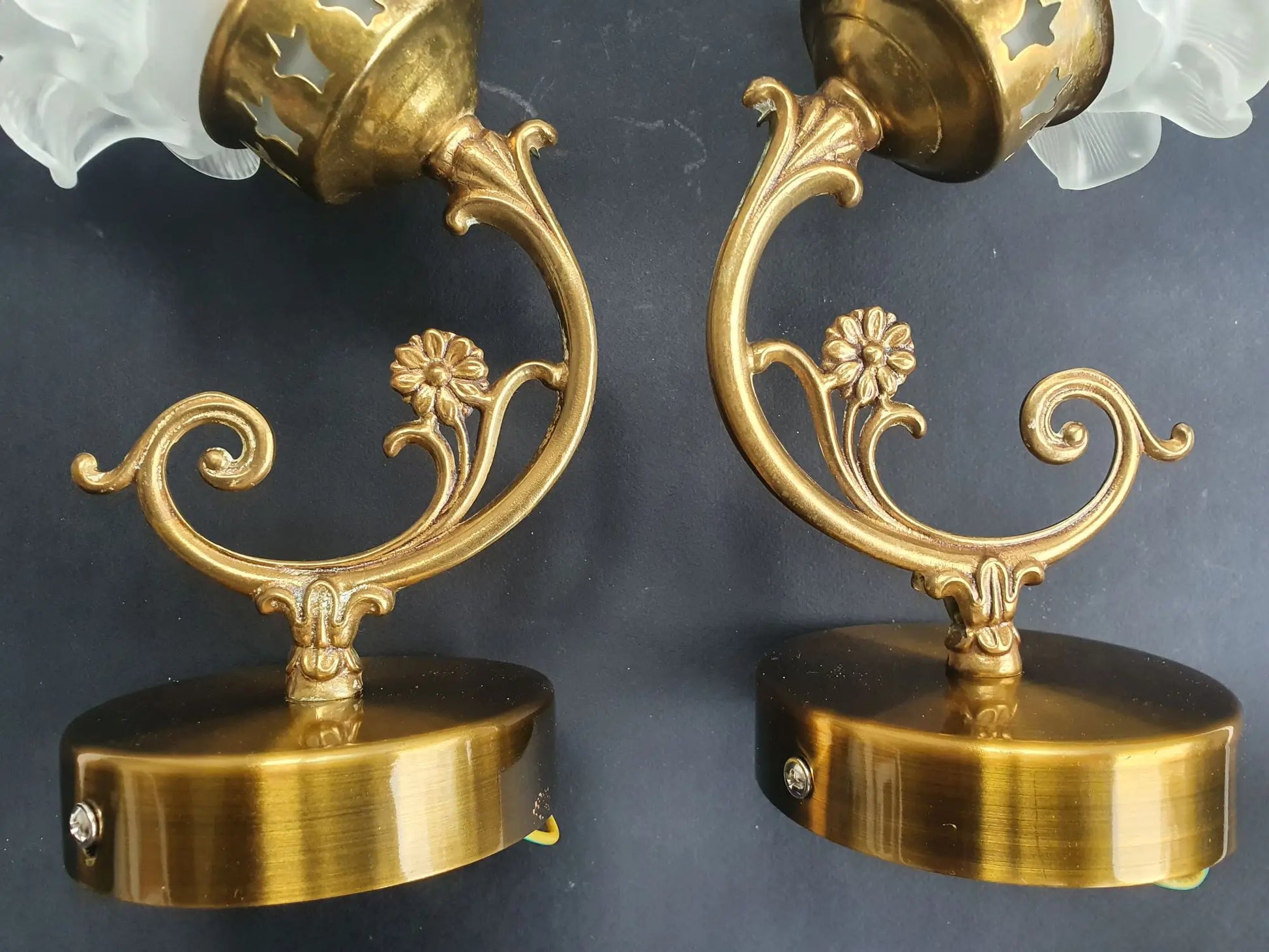 paire-appliques-murales-art-deco-roses-annees-50-vintage-france-detail-2