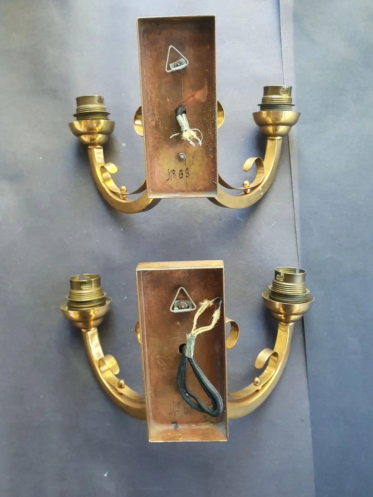 paire-appliques-murales-bronze-abat-jours-annees-40-vintage-anciennes-art-deco-arriere-3