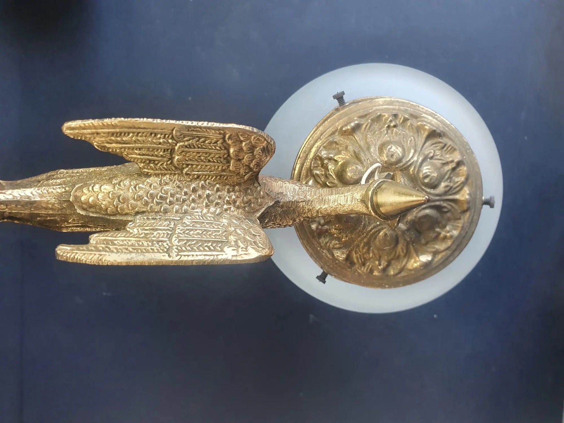 paire-appliques-murales-bronze-anciennes-vintage-detail-3