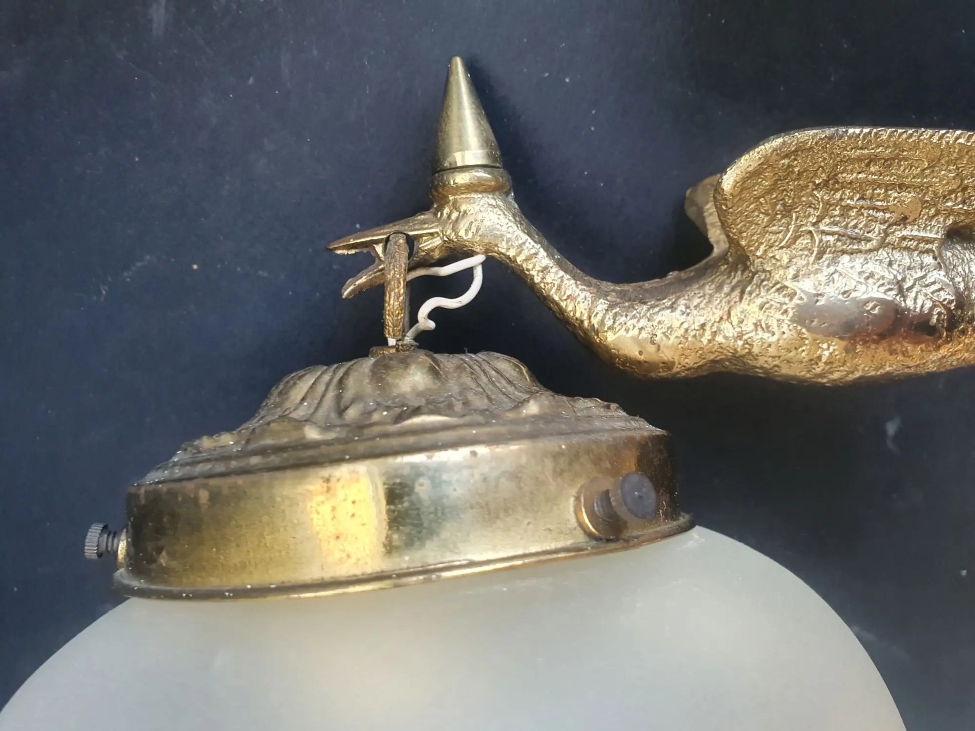 paire-appliques-murales-bronze-anciennes-vintage-detail-6